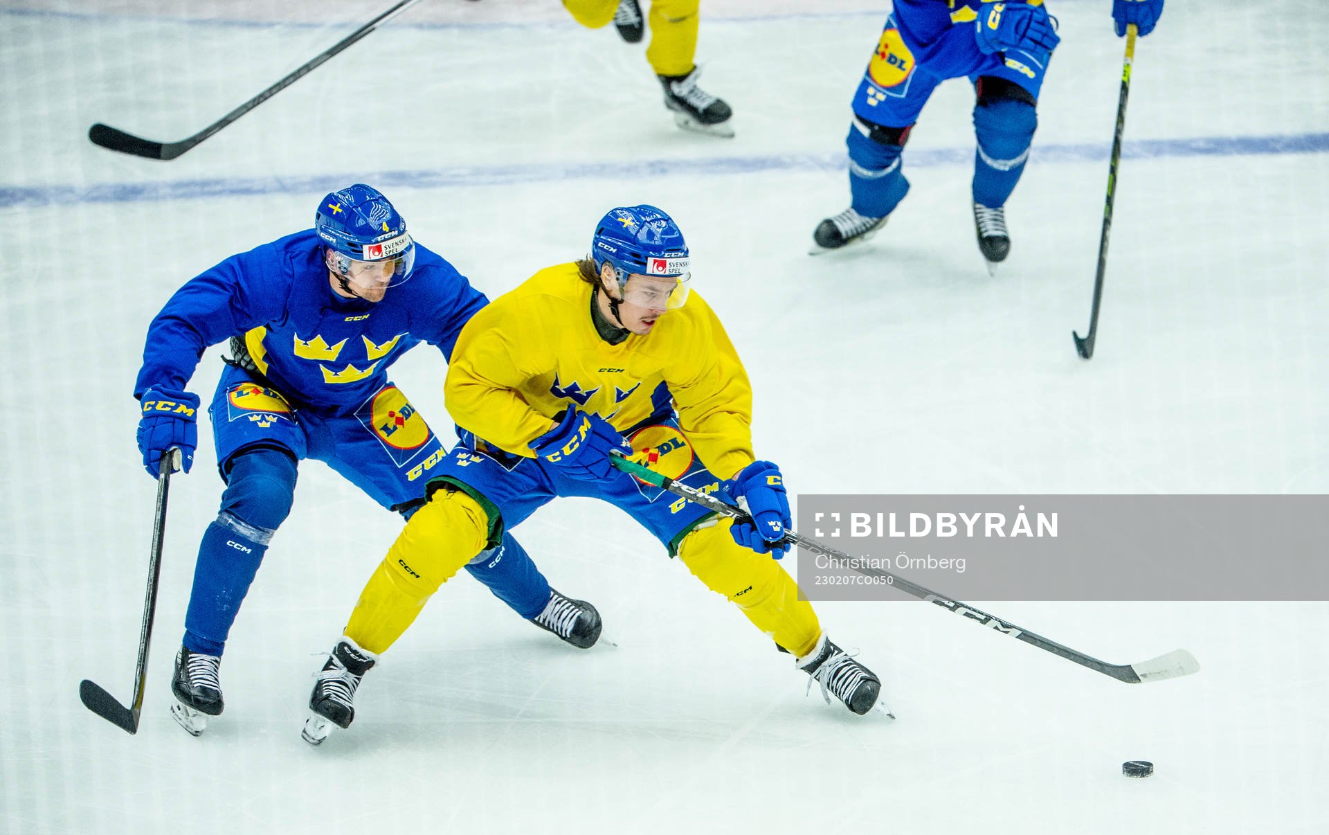 Emil Djuse and Joakim Nygård of Sweden at a practice