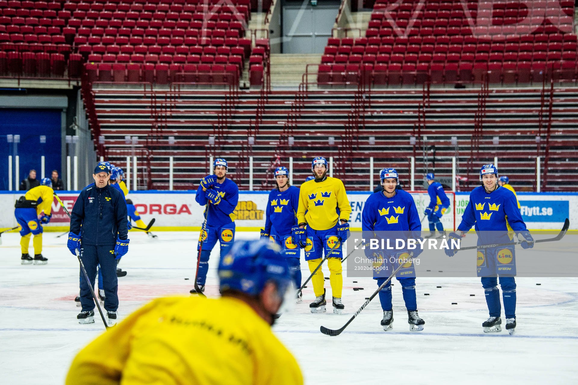 The players of Sweden at a practice session