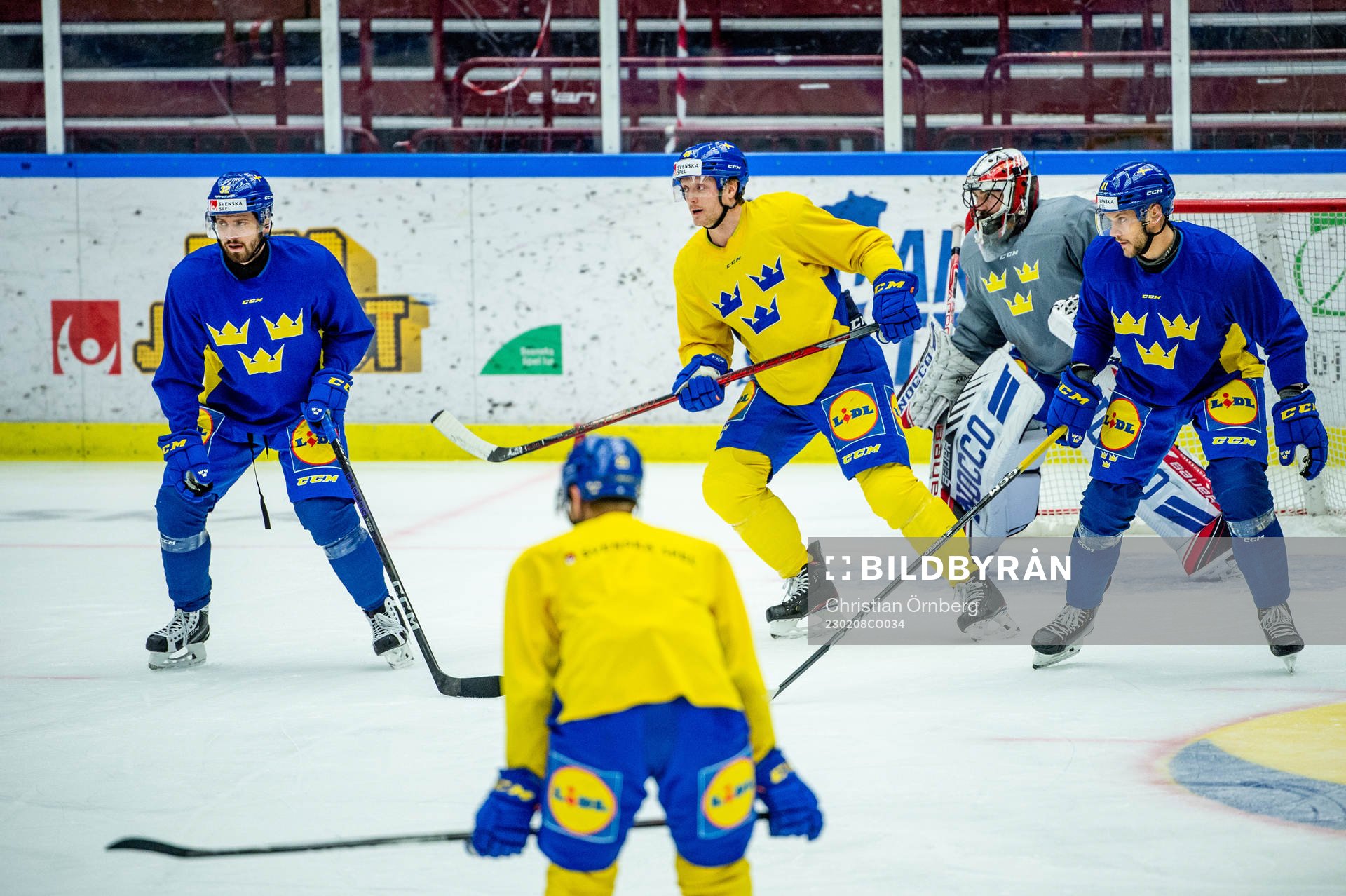 Lukas Bengtsson, Carl Klingberg, goalkeeper Jhonas Enroth