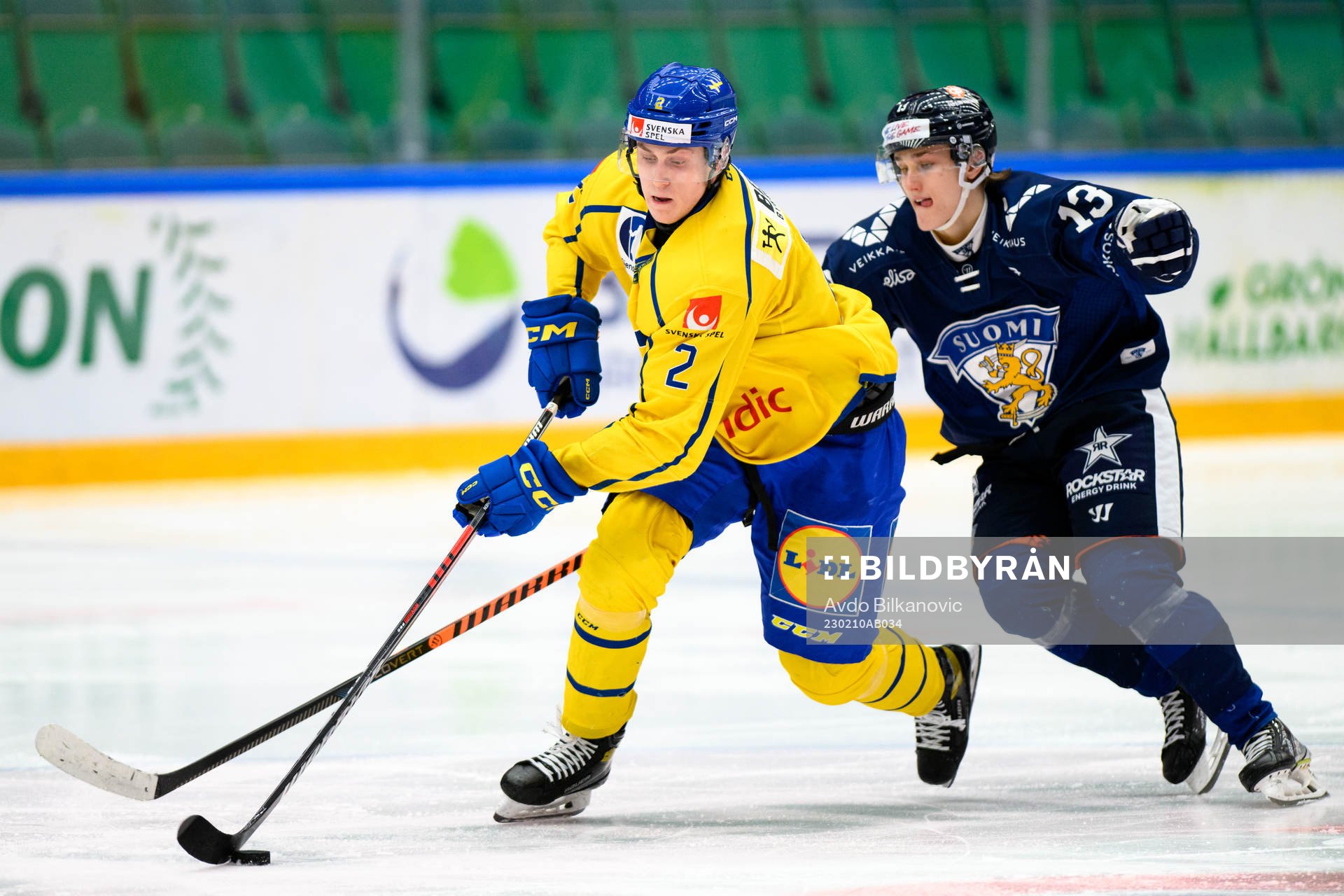 Rasmus Larsson of Sweden and Oiva Keskinen of Finland