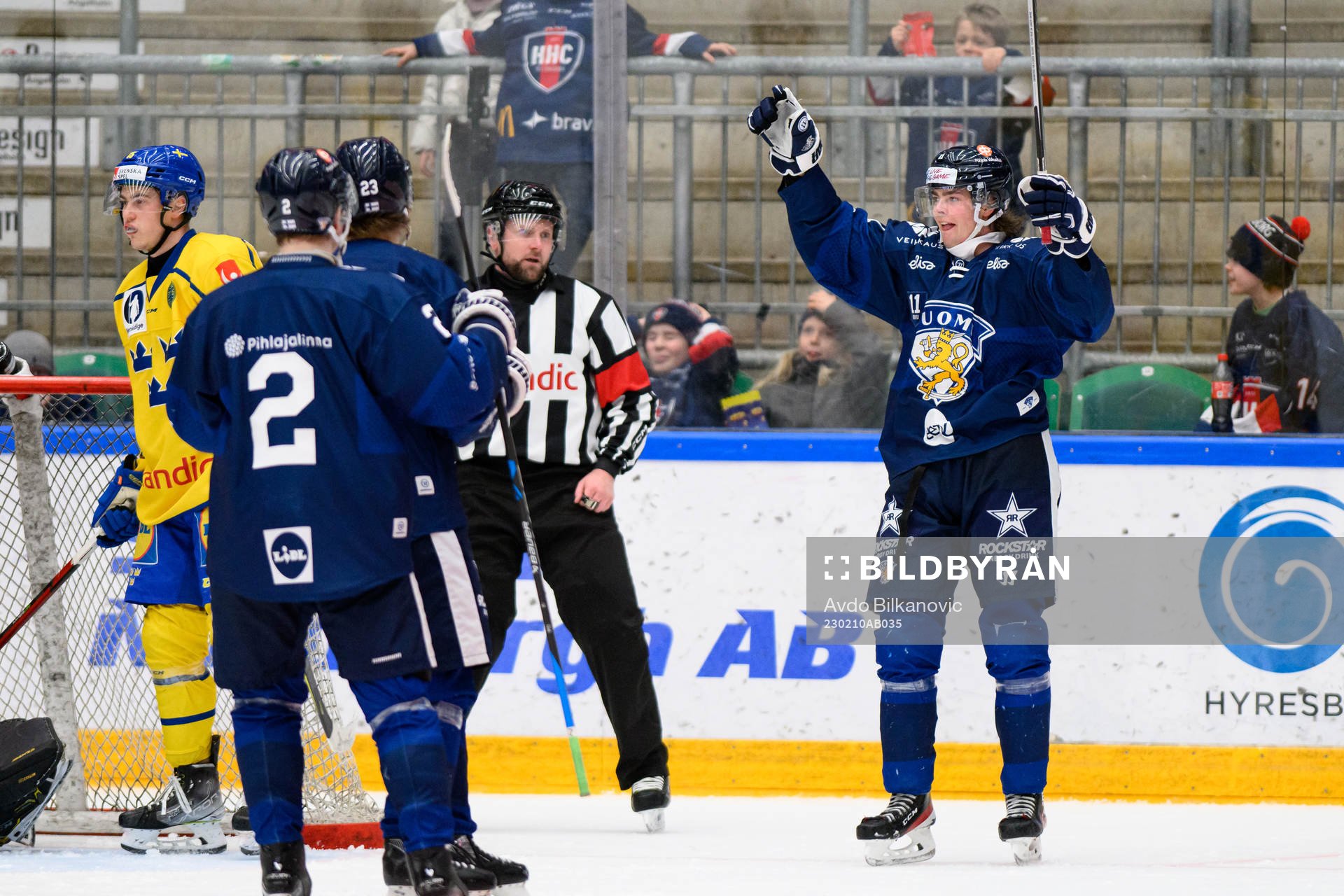 Aaron Hakala of Finland celebrate