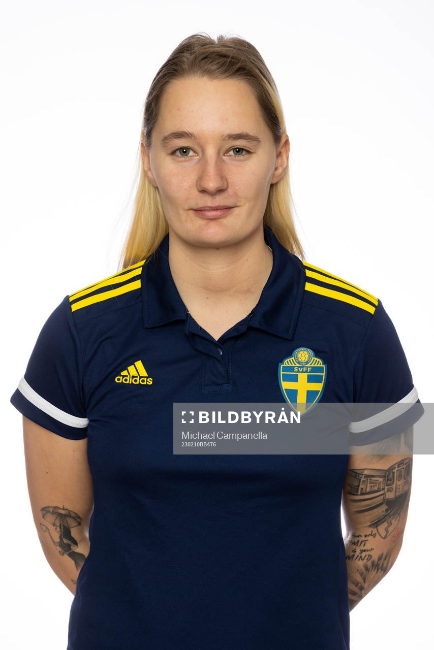 Domare Isabelle Svensson poserar för ett porträtt den 10 februari 2023 i Stockholm. 