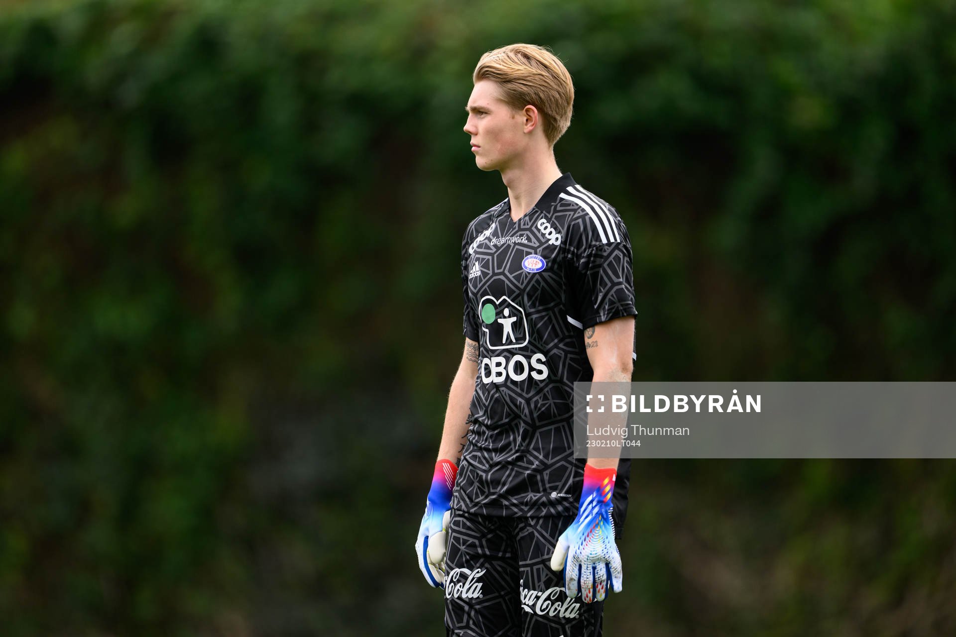 goalkeeper Magnus Sjoeng of Vålerenga