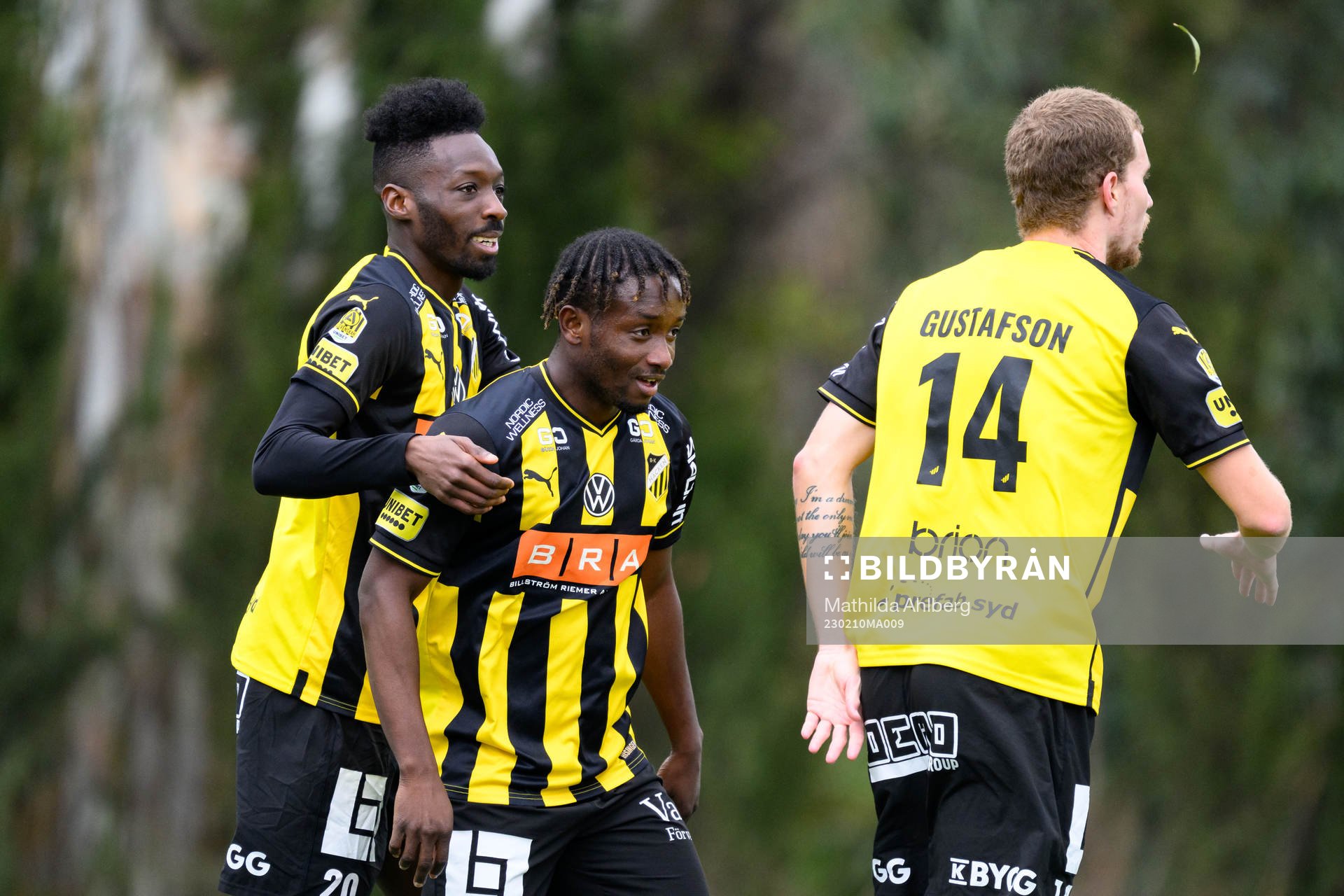 Blair Sebastian Turgott and Ibrahim Sadiq of Häcken