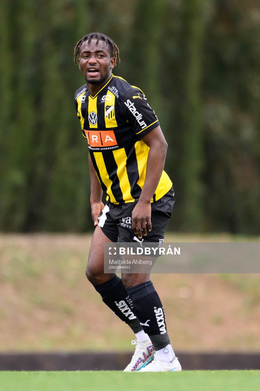 Ibrahim Sadiq of Häcken in pain