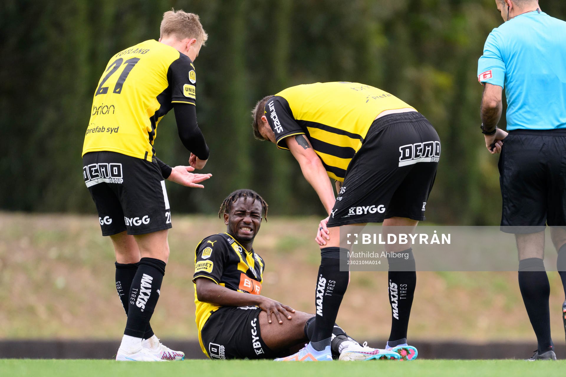 Ibrahim Sadiq of Häcken in pain