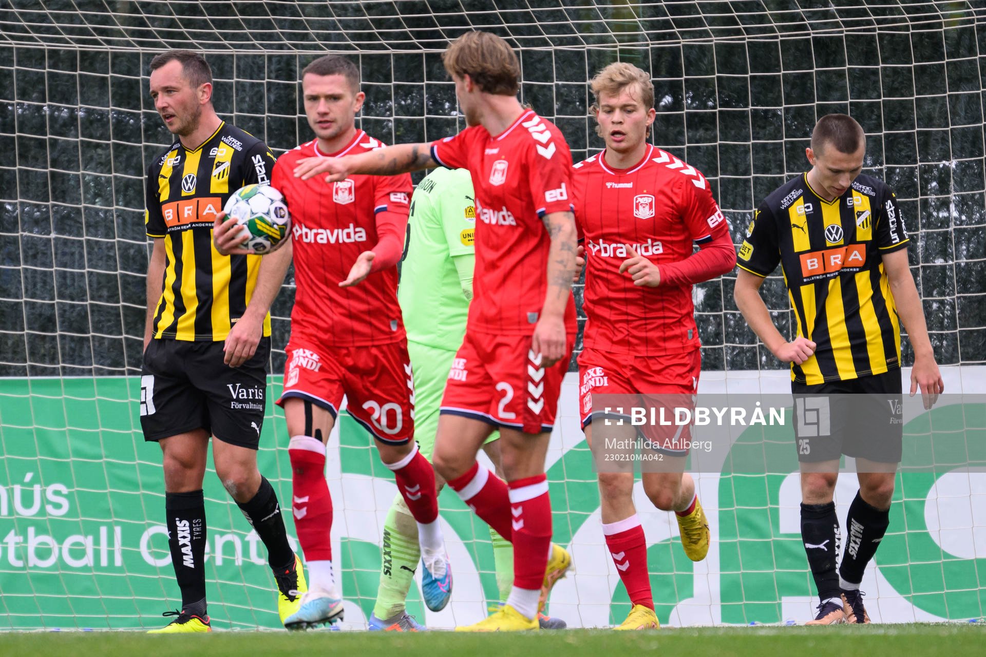 Even Hovland and Kristoffer Lund Hansen look dejected as