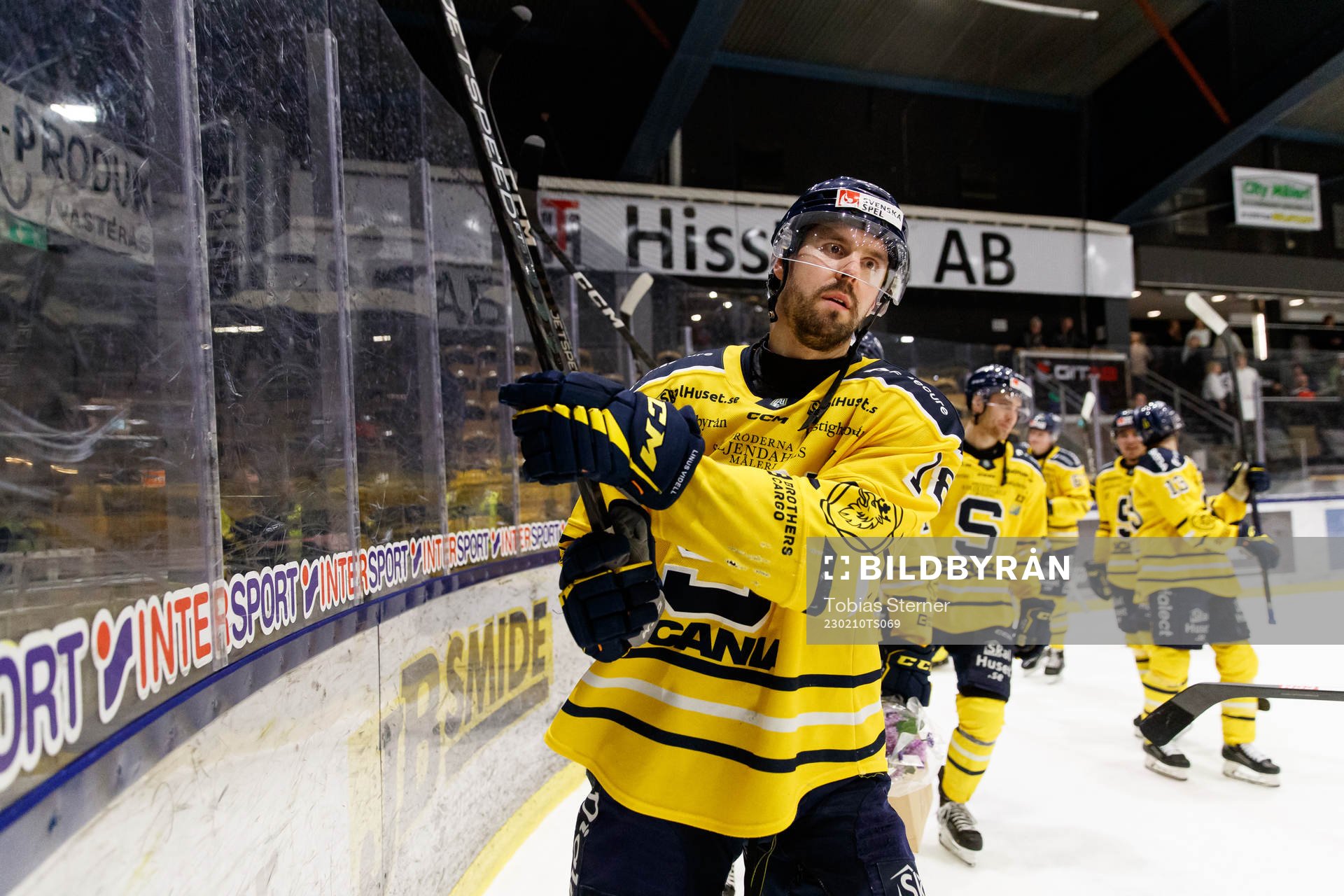 Södertäljes Linus Videll jublar