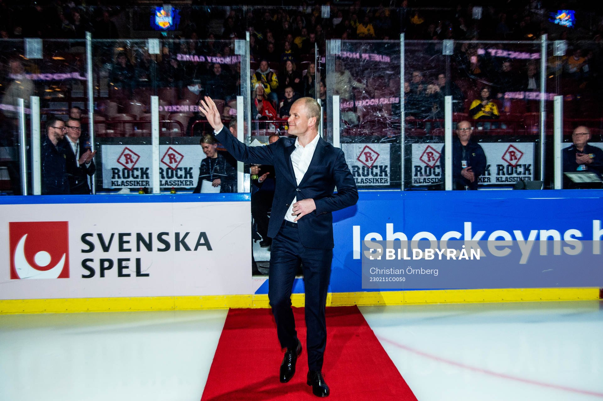 Referee Ludvig Lundgren is awarded ”Stora Grabbars