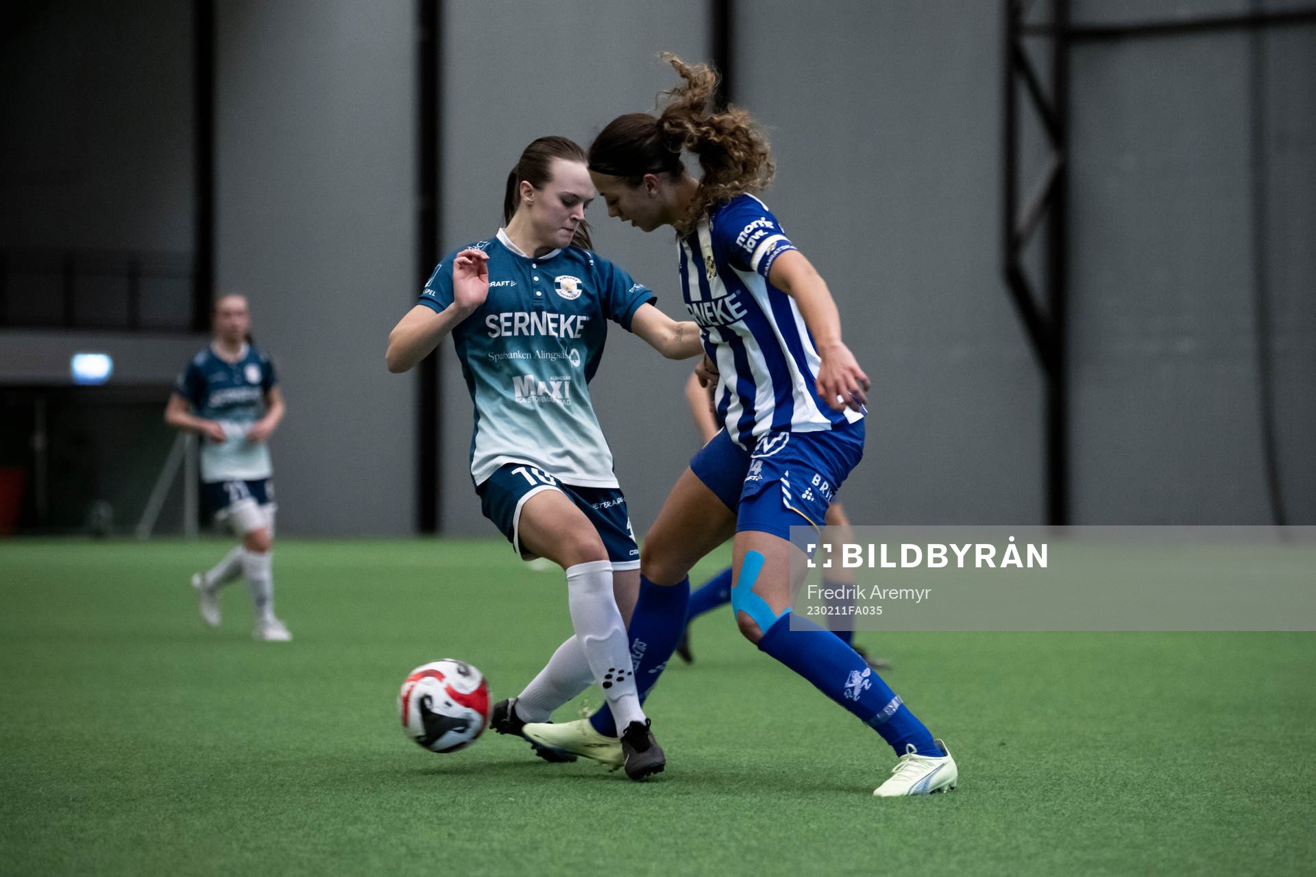 Alingsås Alma Öberg och IFK Göteborgs Malva Larsson