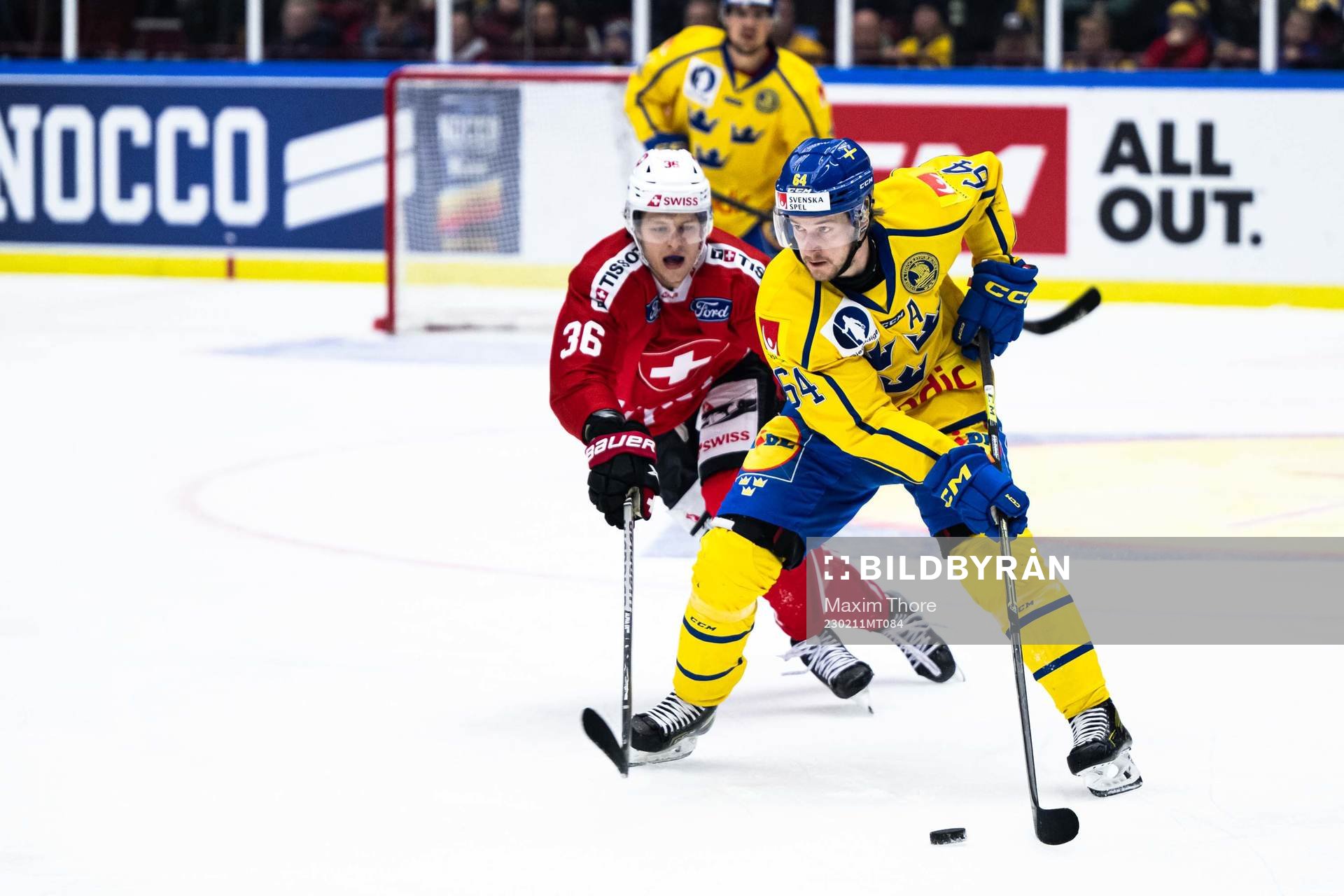 Simon Knak of Switzerland and Jonathan Pudas of Sweden