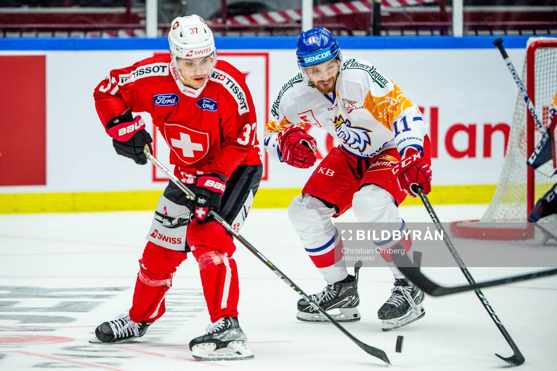 Sandro Schmid of Switzerland and Adam Flynn of Czech