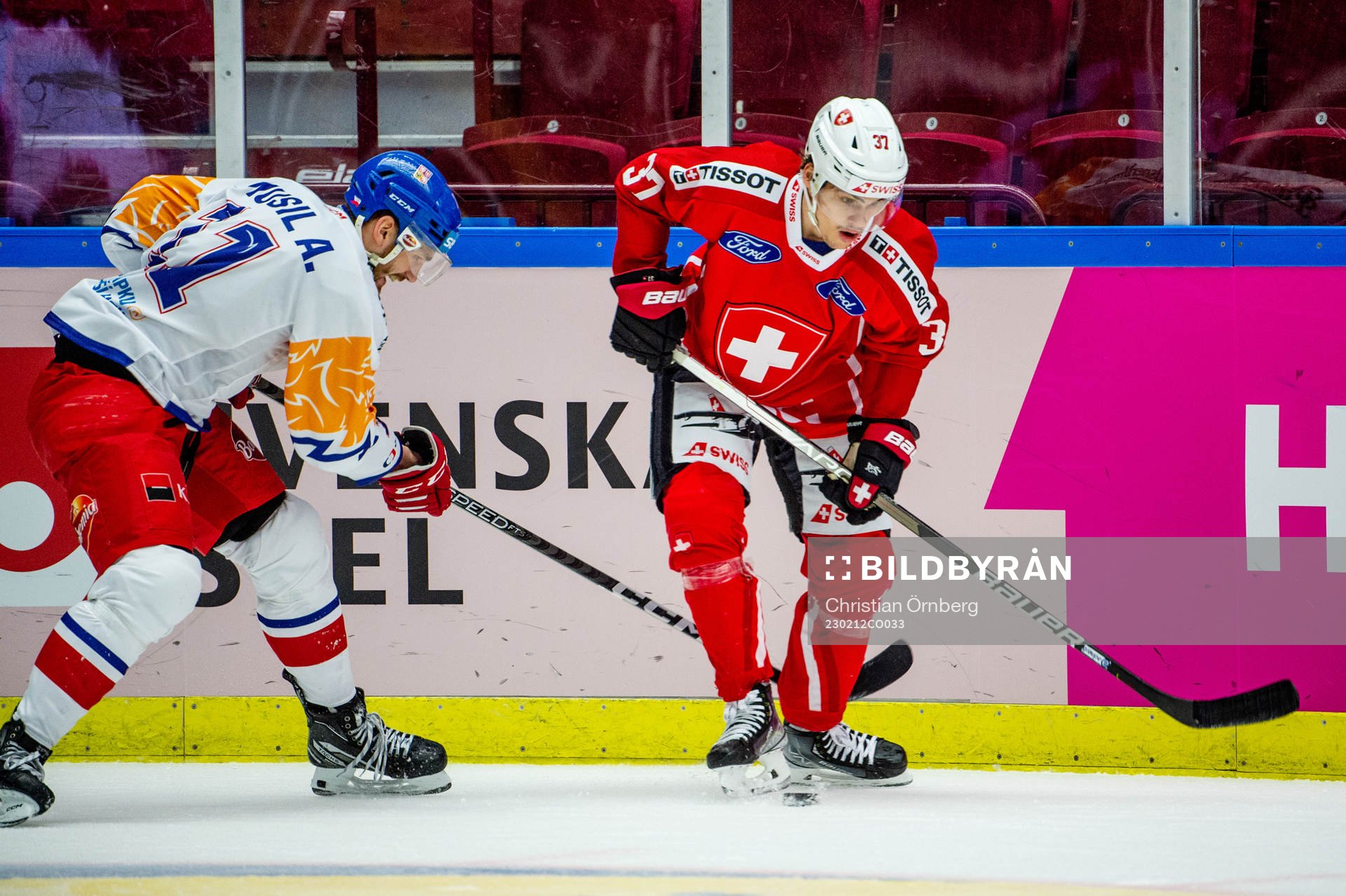Sandro Schmid of Switzerland and Adam Flynn of Czech