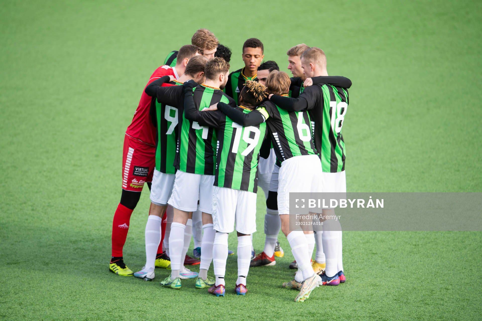 GAIS spelare samlas