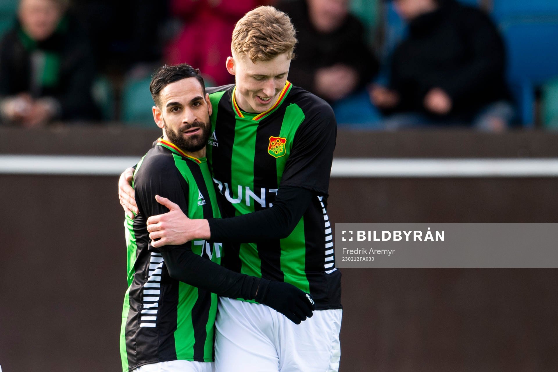 GAIS Mervan Celik och Filip Beckman jublar