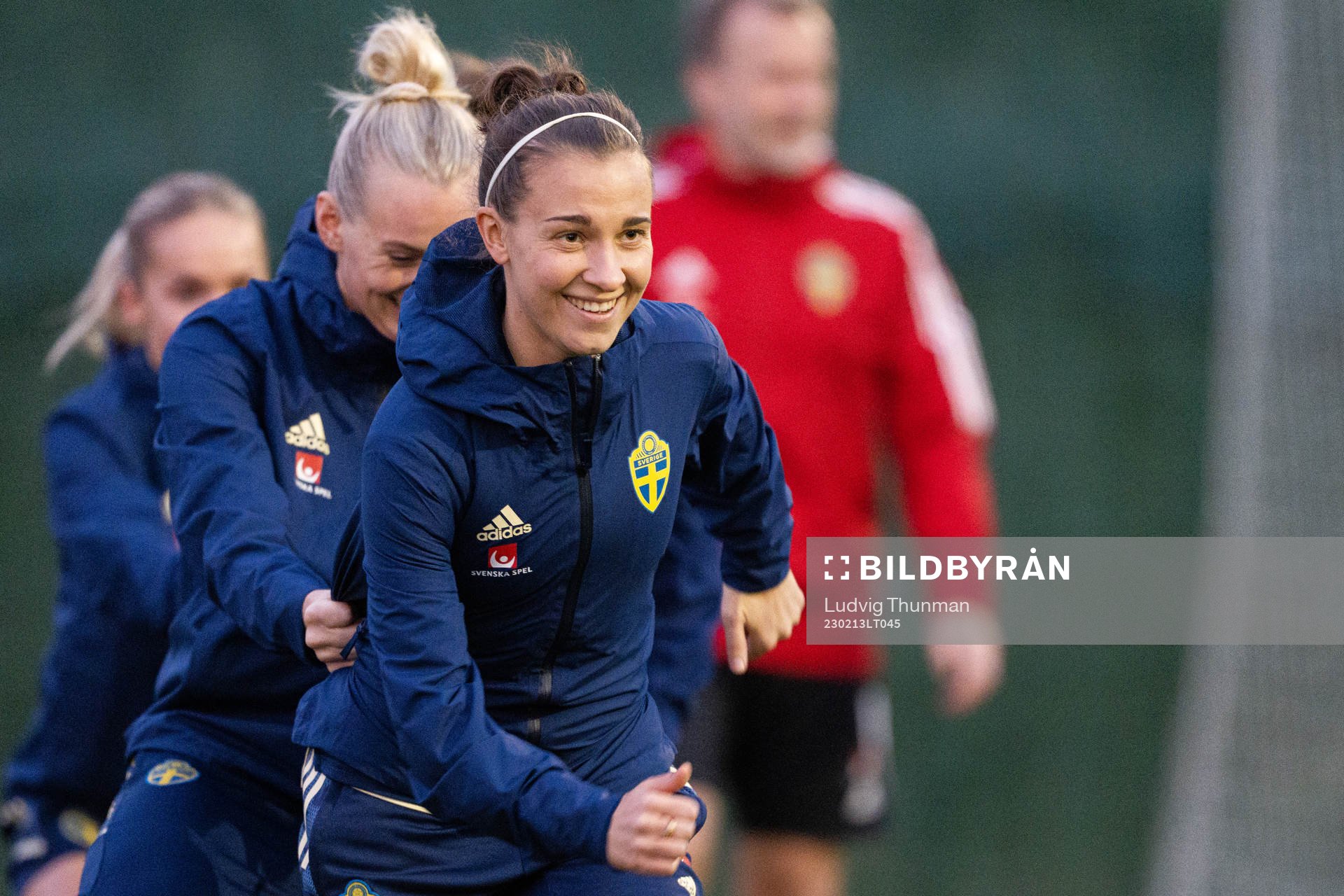 Stina Blackstenius and Julia Zigiotti Olme of the Swedish