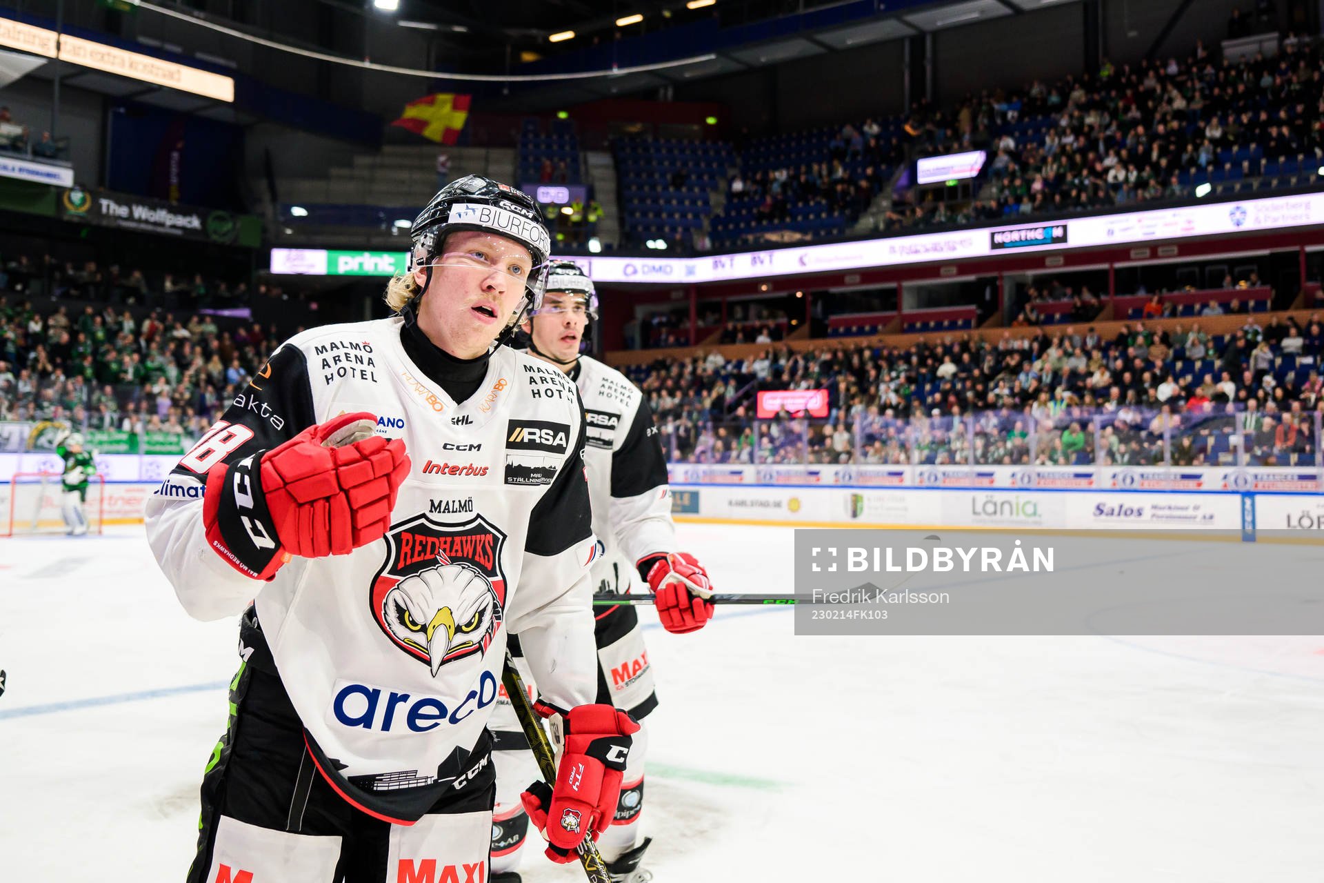 Malmö Redhawks Marcus Sylvegård jublar