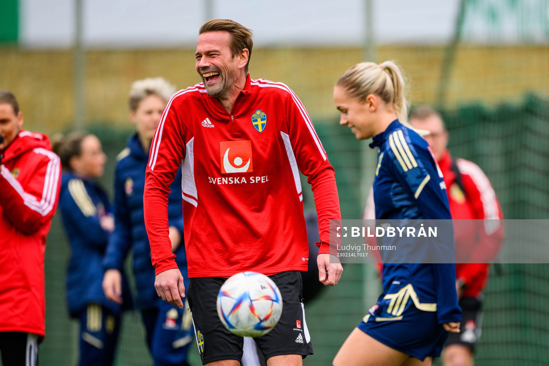 Manager Magnus Andersson of the Swedish women's national