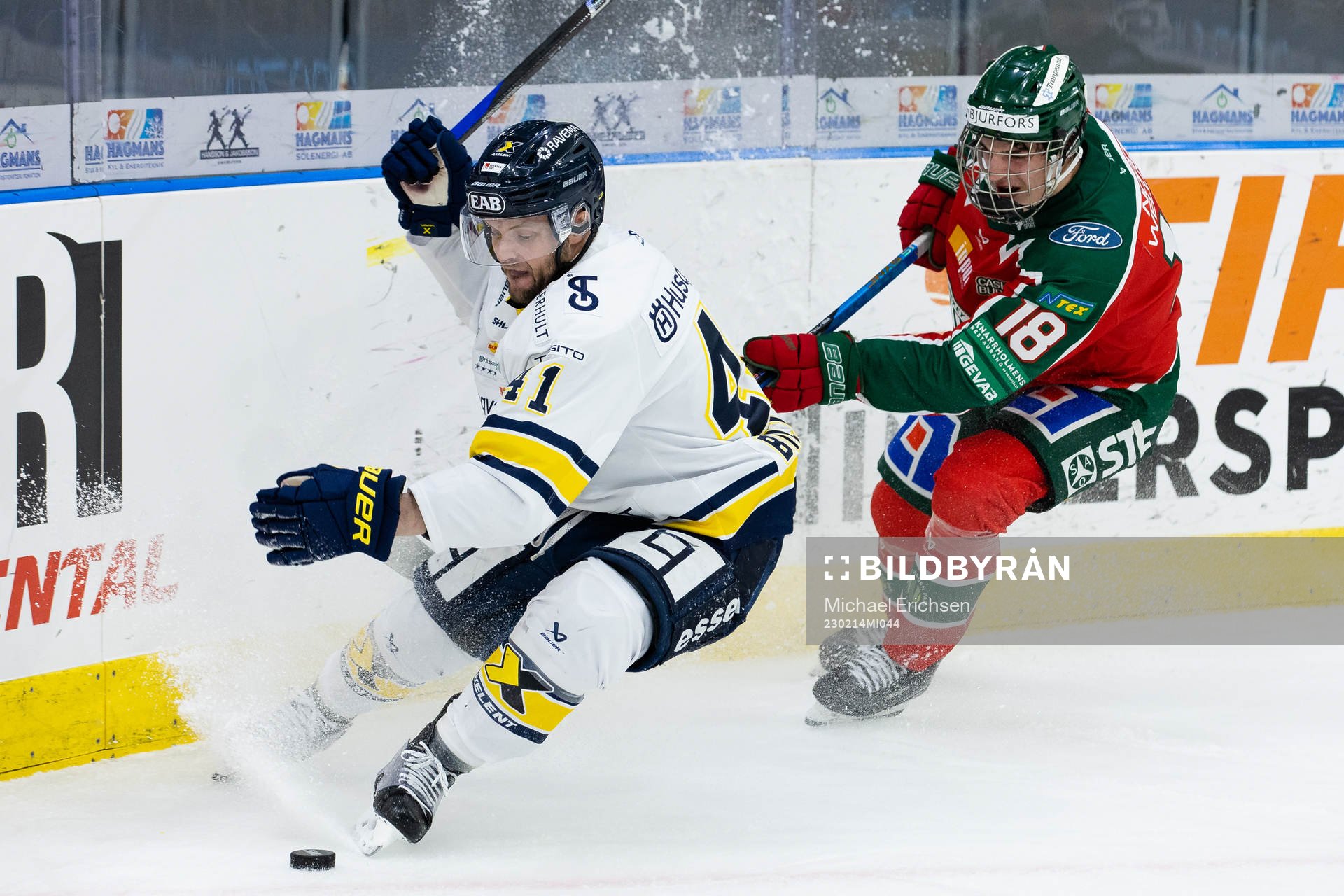 HV71s Chad Billins och Frölundas David Edstrom
