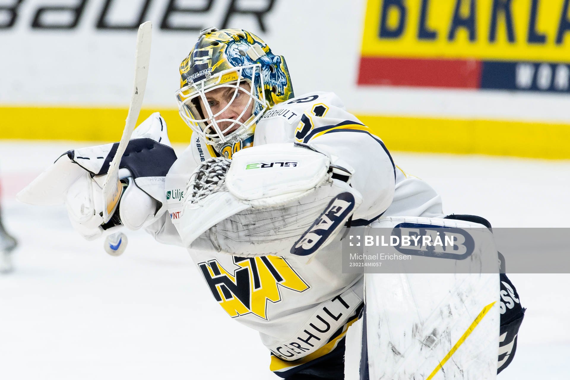 HV71s målvakt Joni Ortio  jublar