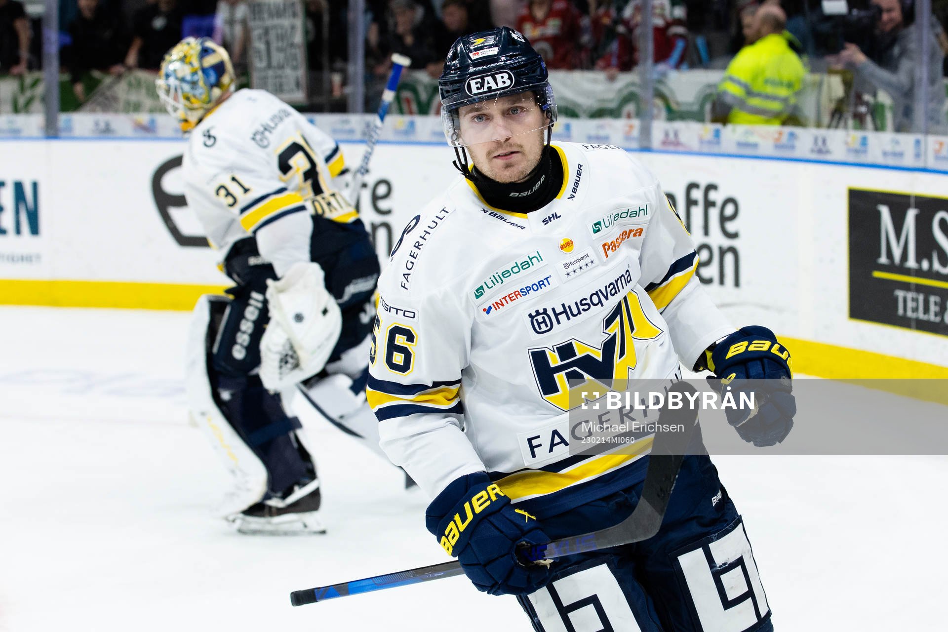 HV71s Fredrik Forsberg jublar