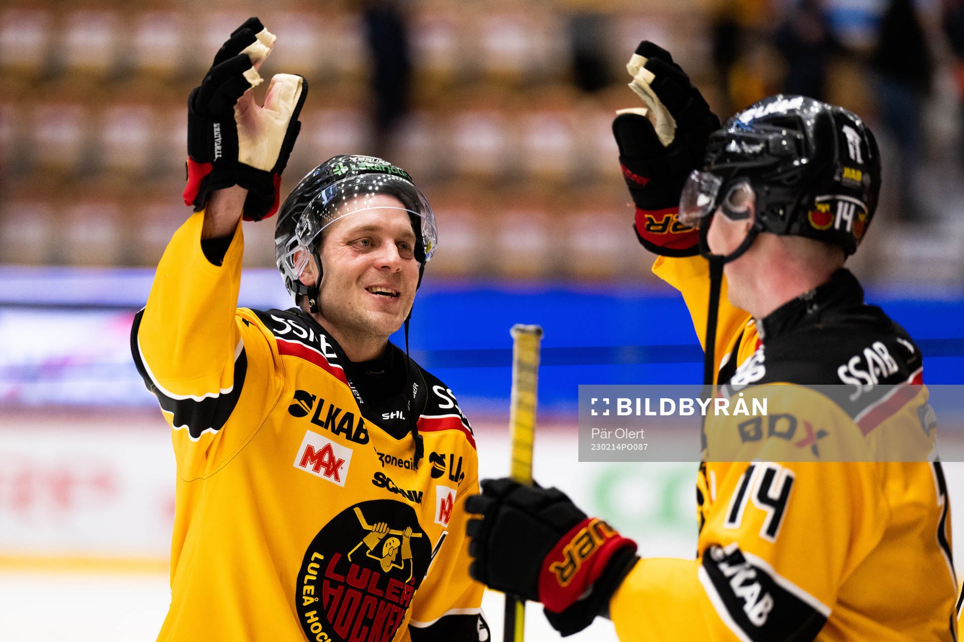 Luleås Juhani Tyrväinen och Jonas Berglund jublar