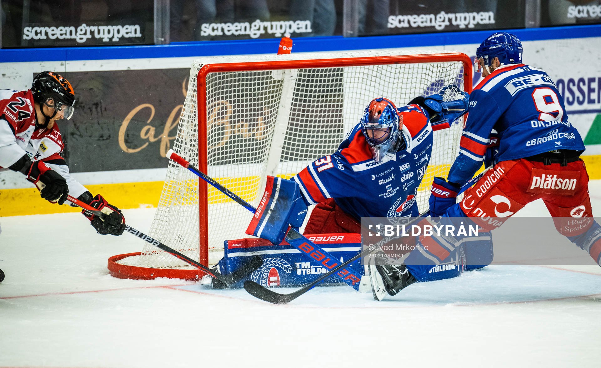 Örebros Jani Lajunen  mot Oskarshamns målvakt Tim Juel