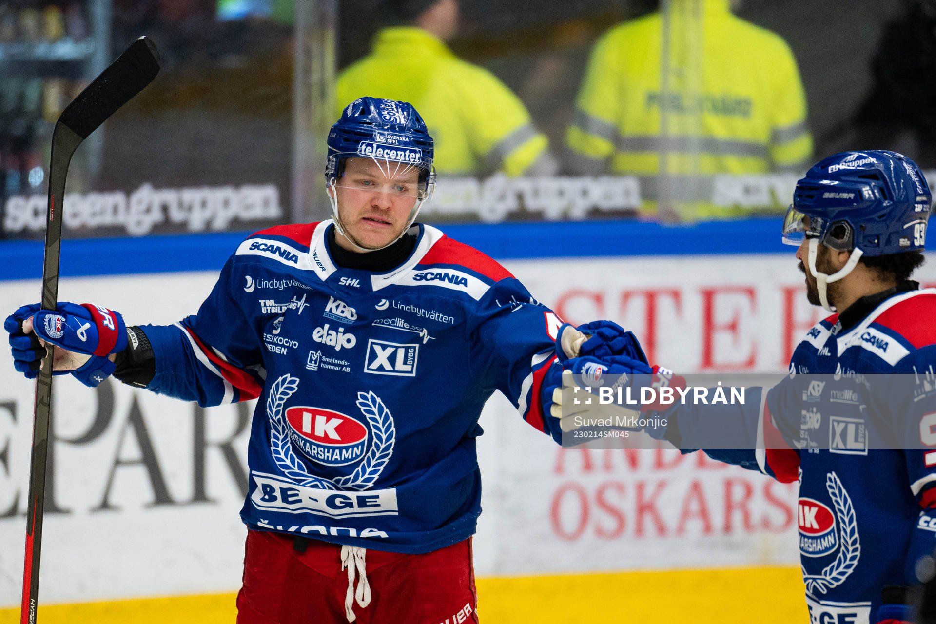 Oskarshamns Johan Johnsson och Cameron Brace jublar