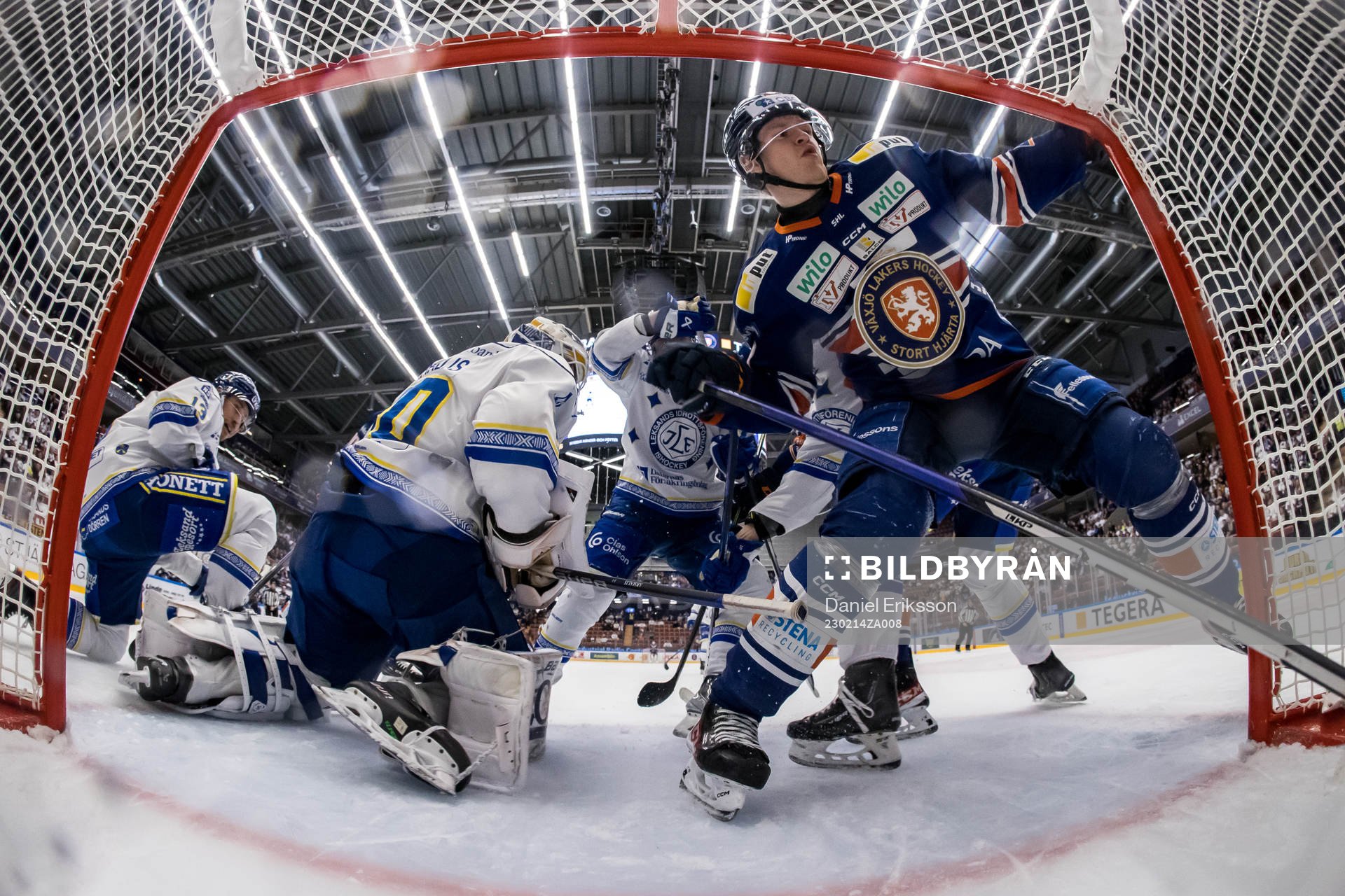 Leksands Jon Knuts och Leksands målvakt Mantas Armalis och
