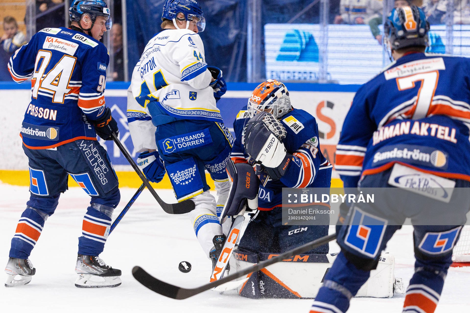 Leksands Carter Ashton oroar framför Växjös målvakt