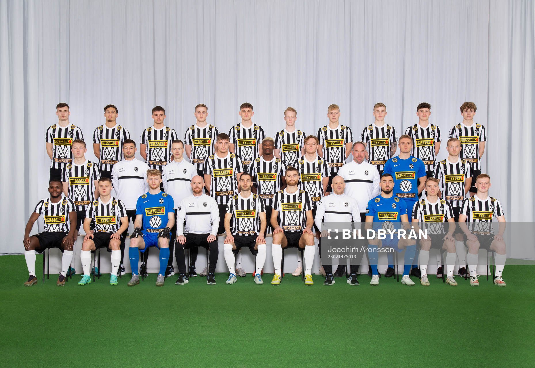 LandskronasLandskrona BoIS poserar för en lagbild den 14 februari 2023 i Landskrona. Bakre ledet från vänster: Robin Dzabic, Camil Jebara, William Ondrejka, Jesper Strid, Lukas Sunesson, David Edvardsson, Emil Lindman, Melker Widell, Max Nilsson, Jacob Perelman. Mittenledet från vänster: Adam Egnell, Sebastian Ceder Fystränare & Fysioterapeut, Amir Jakirlic Analytiker, Alec Brant Erlandsson, Ousmane Diawara, Melker Jonsson, Jonny Karlsson Teamleader, Svante Hildeman, Johan Rapp. Sittande från vänster: Kofi Asare, Vincent Sundberg, Hampus Pauli, Max Mölder Assisterande tränare, Alexander Tkacz, Erik Hedenquist, Billy Magnusson Huvudtränare, Arm Kaddoura, Edvin Dahlqvist, Sam Hegdal.