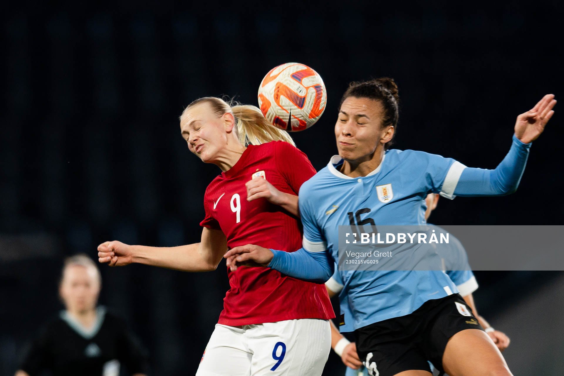 Karina Sævik of Norway and Yannel Correa of Uruguay during the international friendly football match between Uruguay and Norway on February 15, 2023 in Angers.
