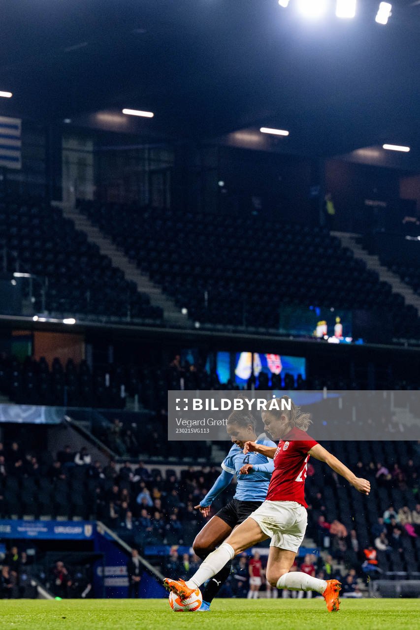 Laura Felipe of Uruguay and Emilie Bosshard Haavi of Norway