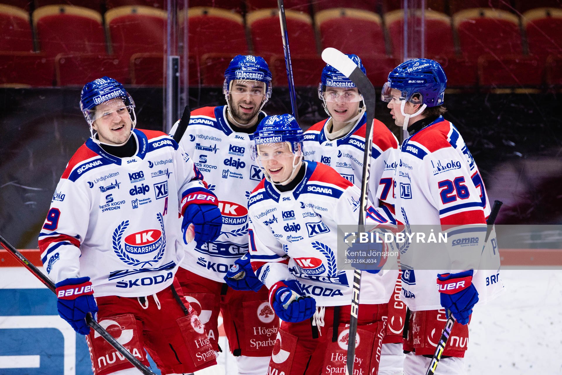 Oskarshamns Antti Suomela (m) jublar med Patrik Karlkvist