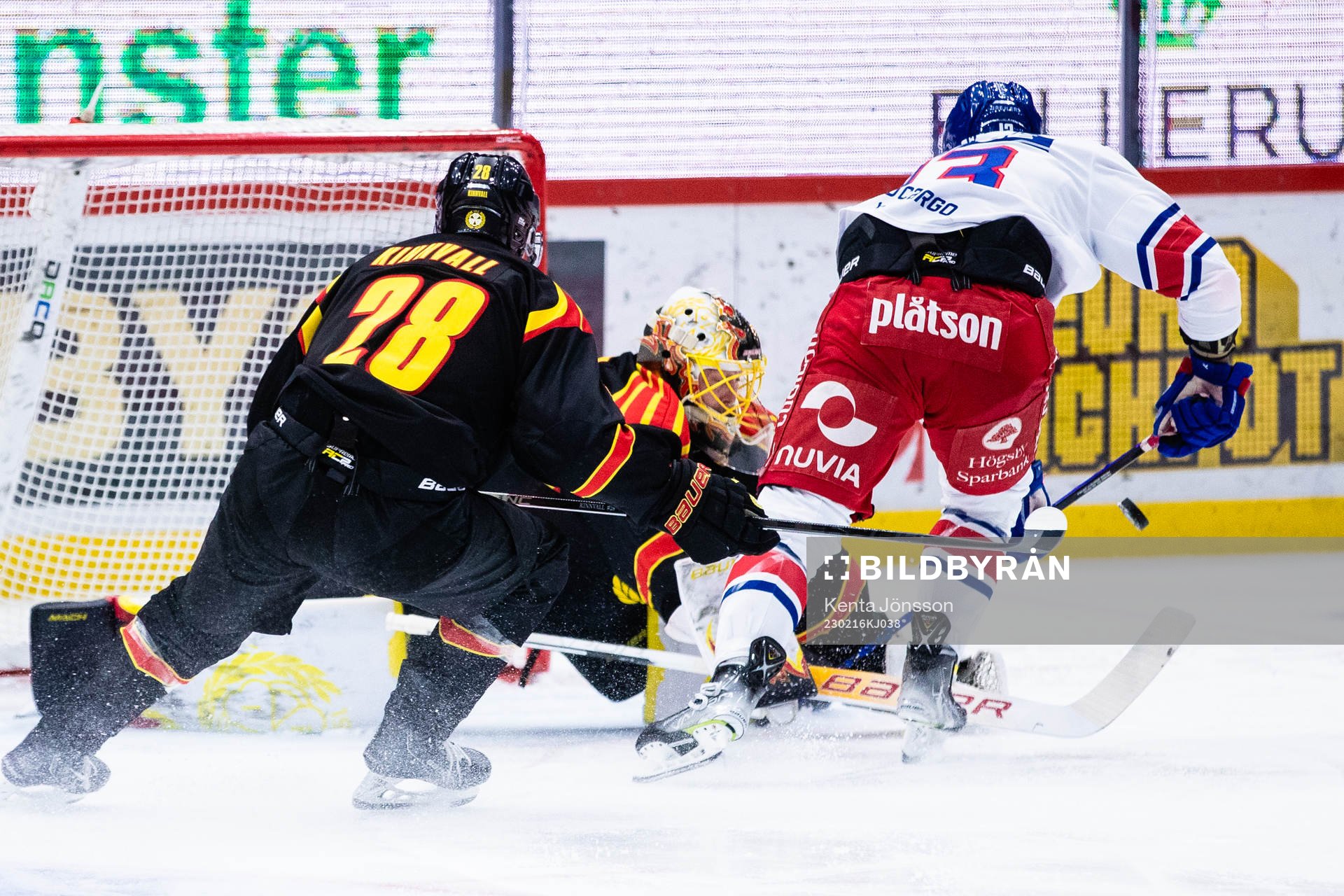Brynäs målvakt Anders Lindbäck och Oskarshamns Jiri
