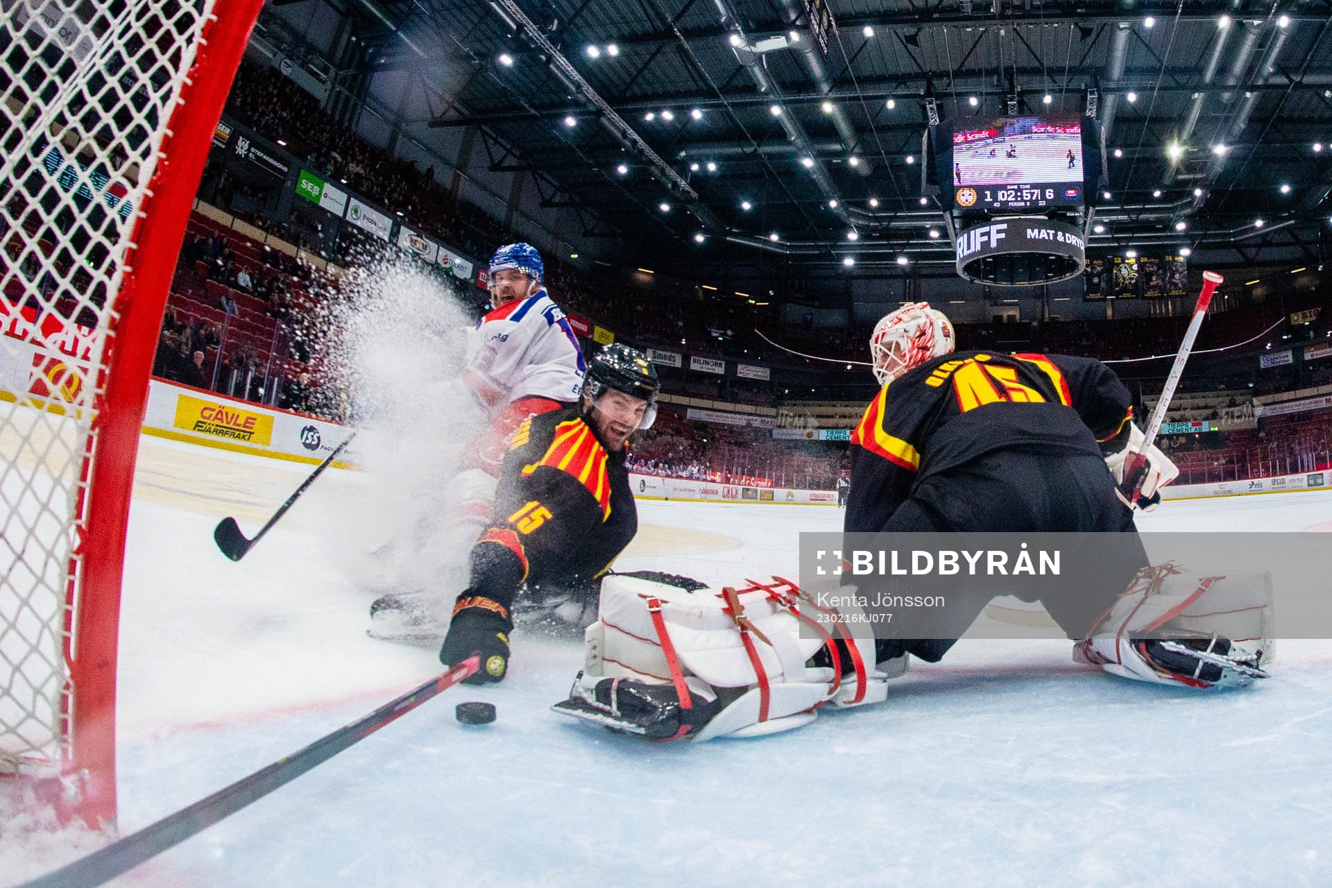 Oskarshamns Jiri Smejkal gör 1-7 bakom Brynäs Simon