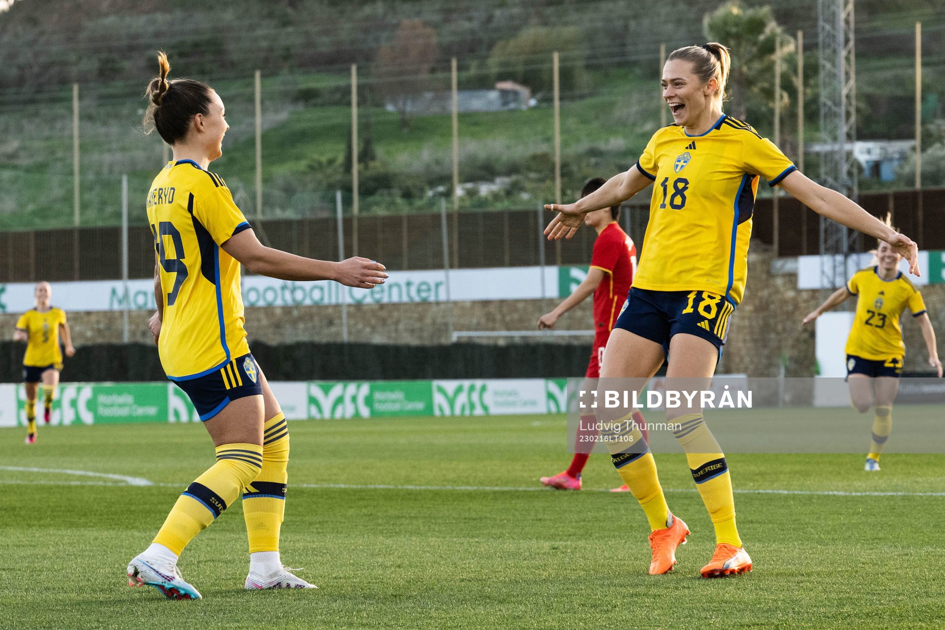 Johanna Rytting Kaneryd of Sweden celebrates with Fridolina