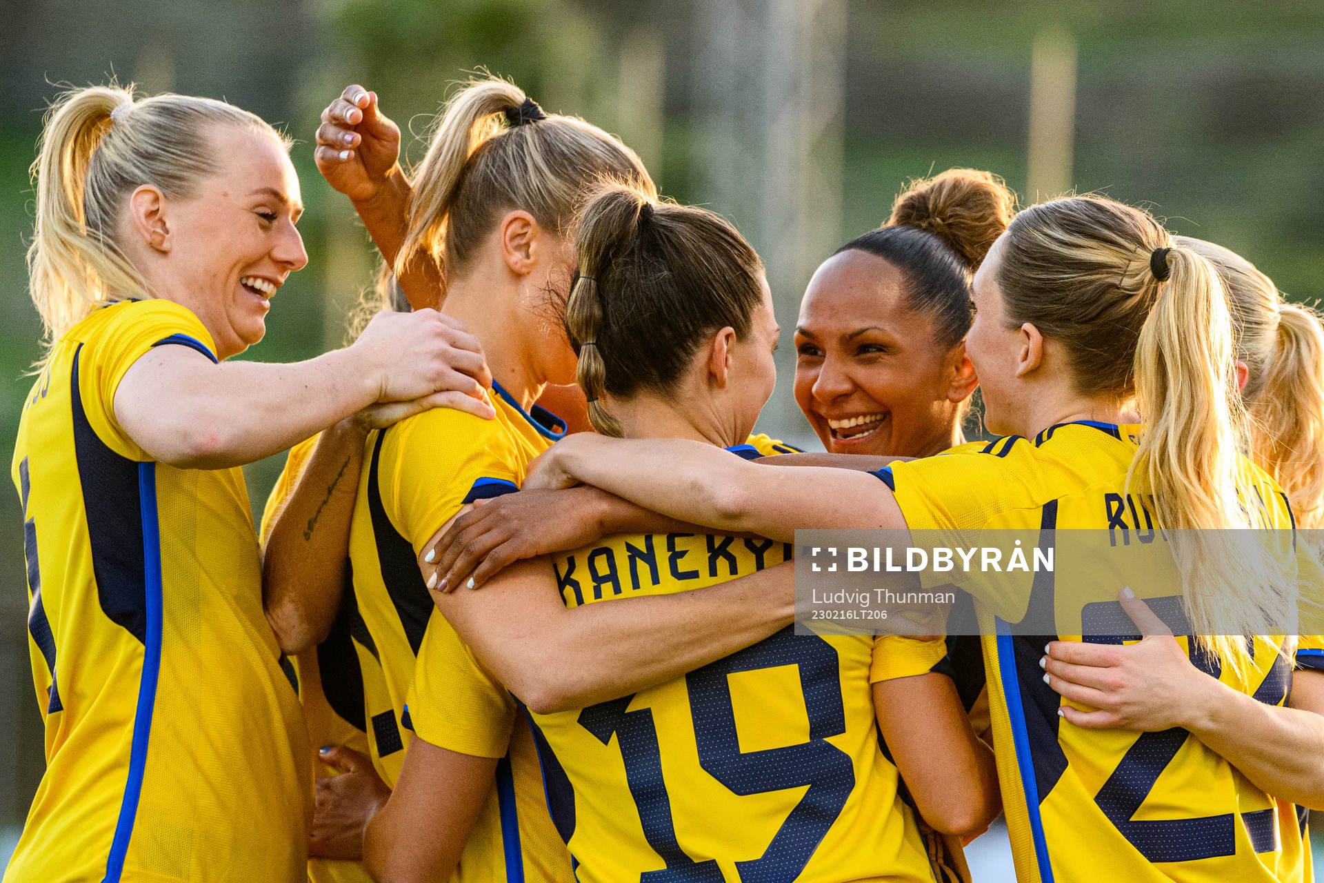 Johanna Rytting Kaneryd is celebrated by her teammates of