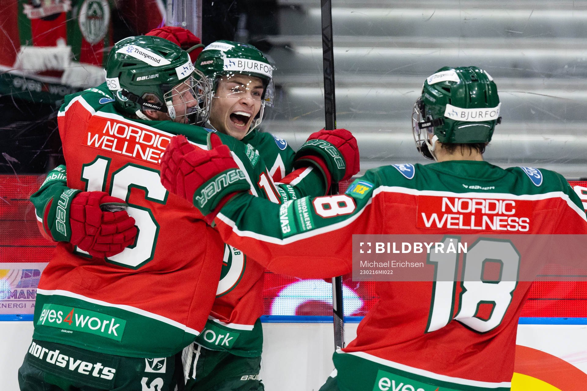 Frölundas Isac Born jublar