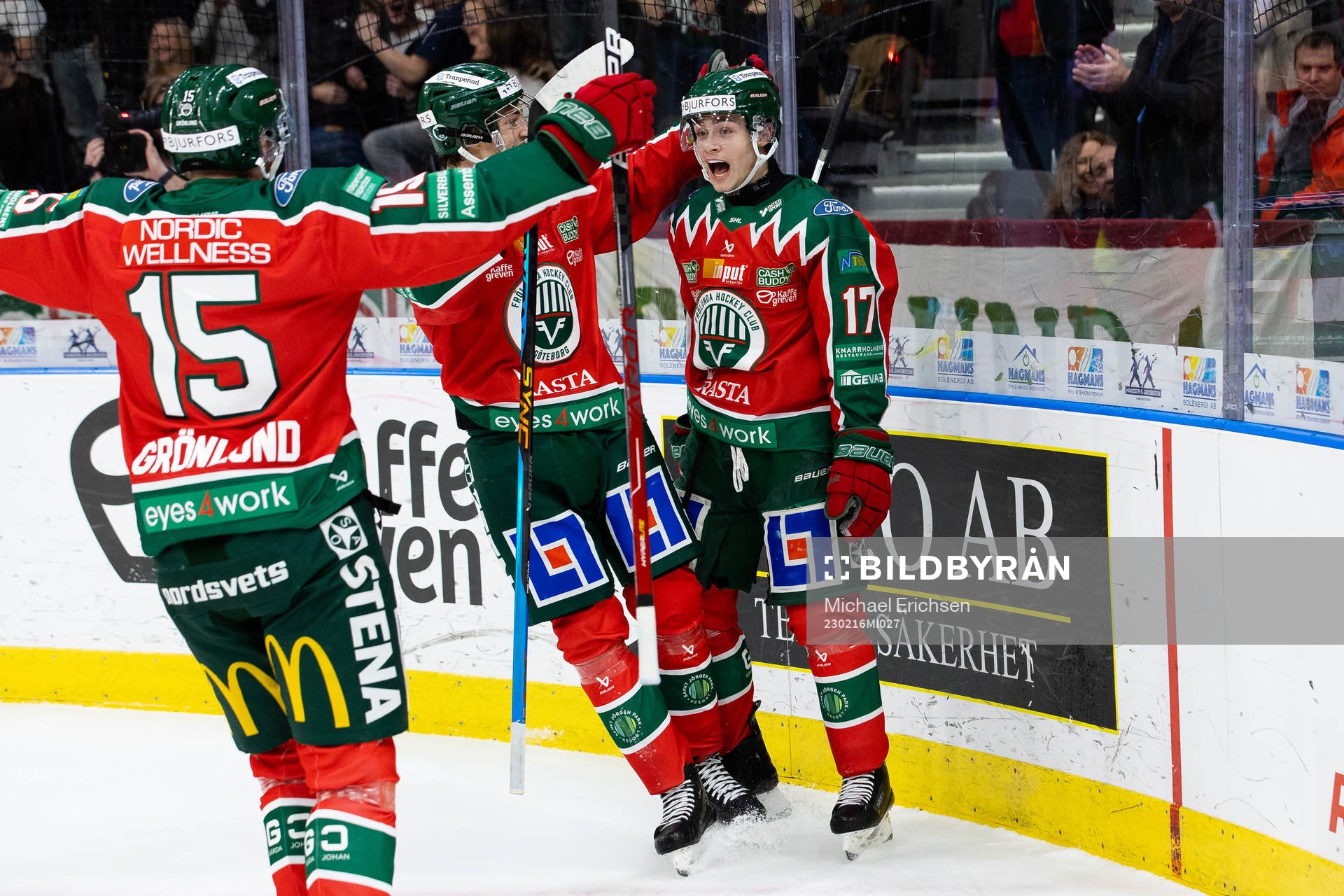 Frölundas Isac Born jublar