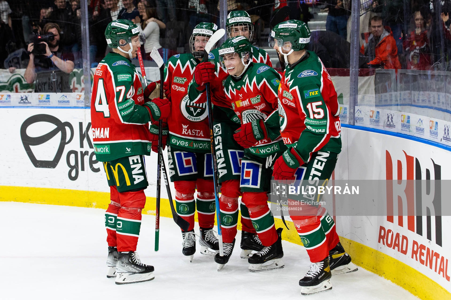 Frölundas Isac Born jublar