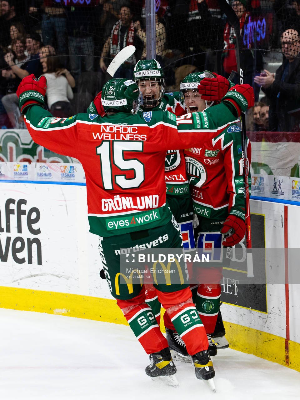 Frölundas Isac Born jublar