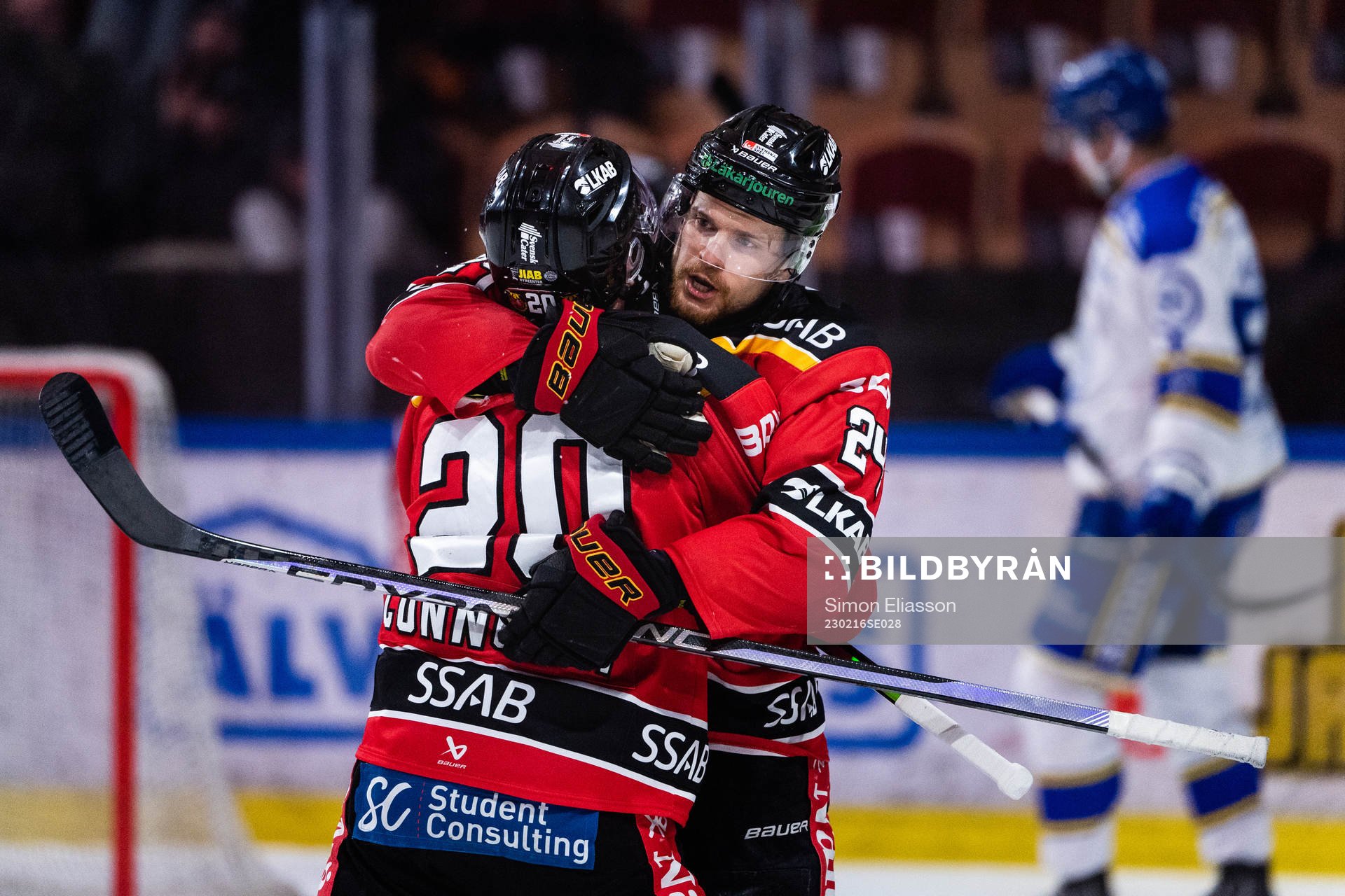 Luleås Jack Connolly och Brendan Shinnimin jublar