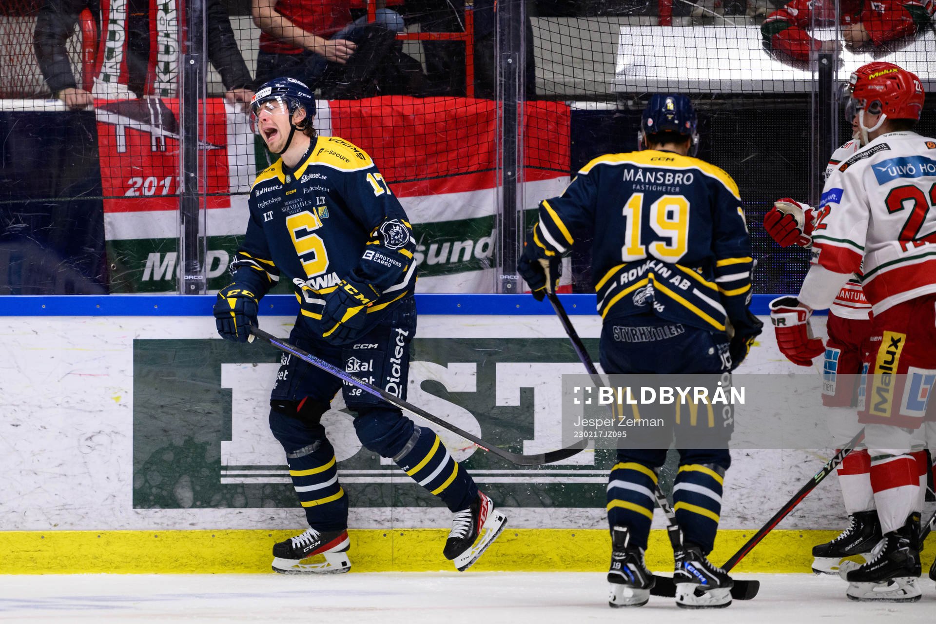 Södertäljes Johan Ivarsson reagerar