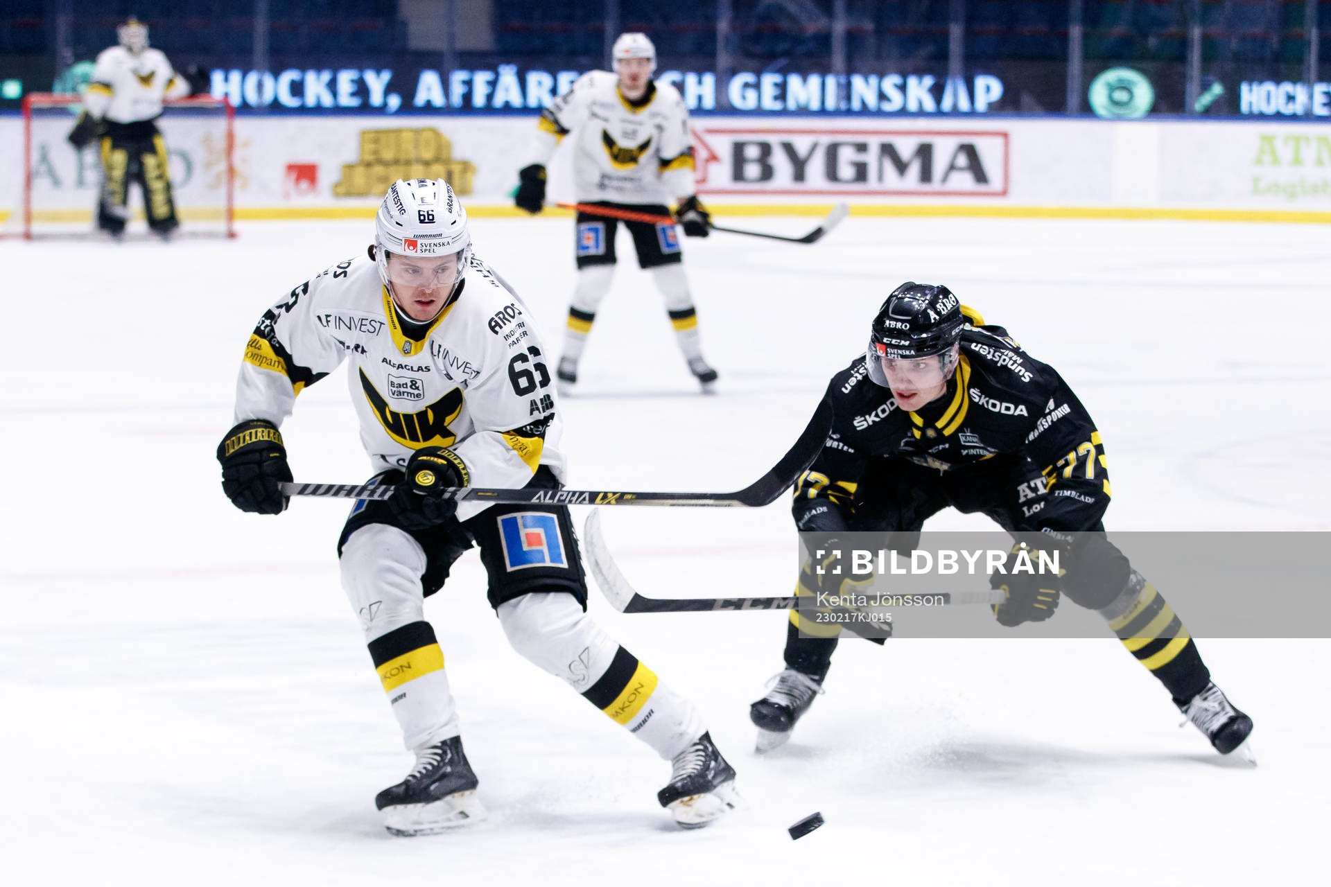 Västerås Alexander Lindelöf och AIKs William Ignberg