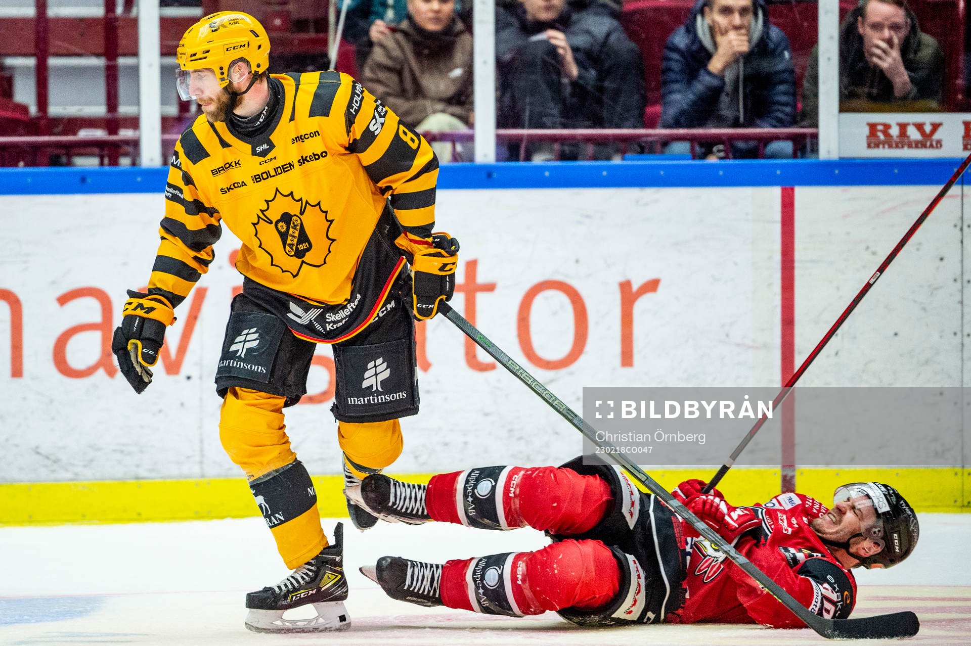 Skellefteås Petter Granberg mot Malmö Redhawks Lance Bouma