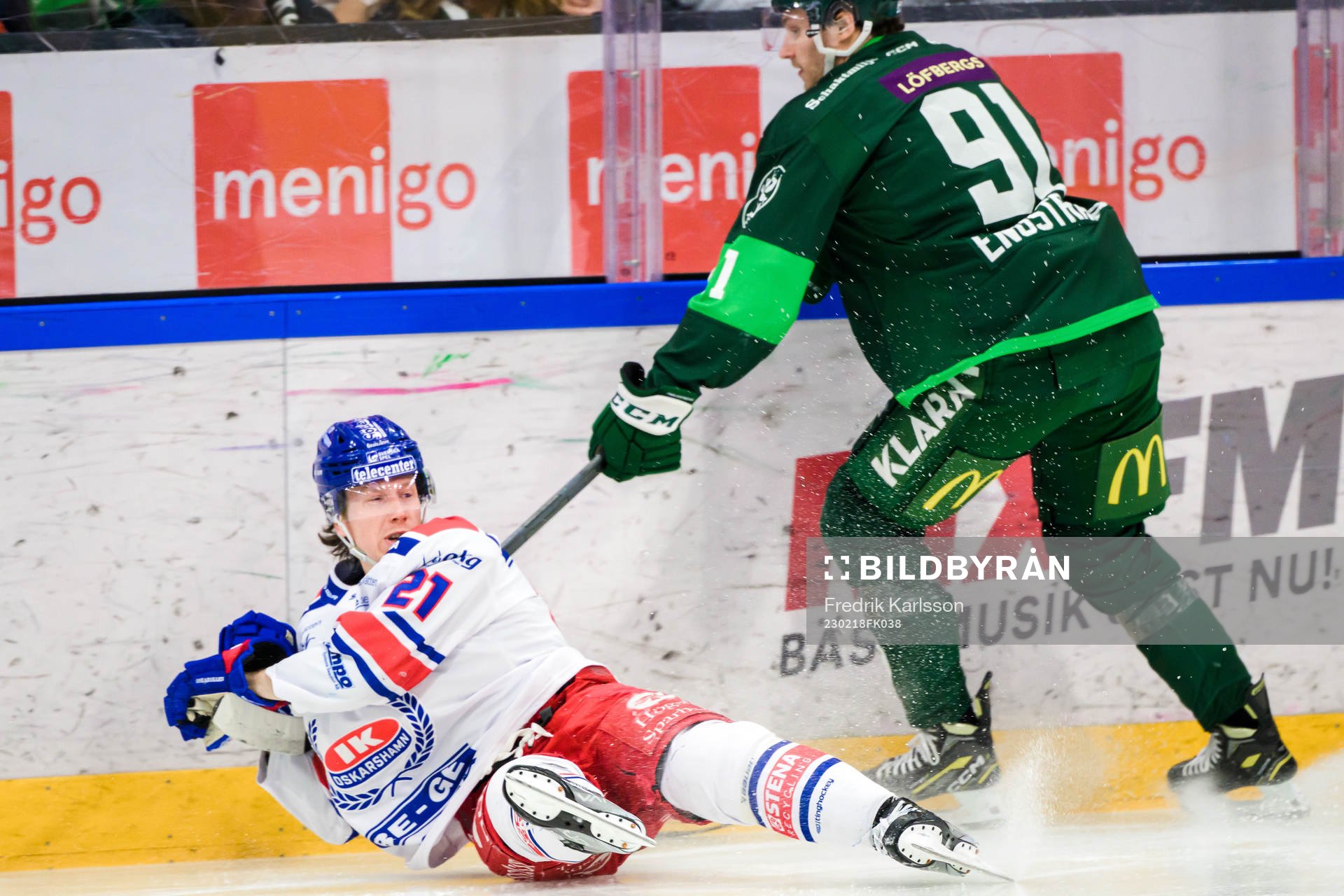 Oskarshamns Myles Powell och Färjestads Eric Engstrand