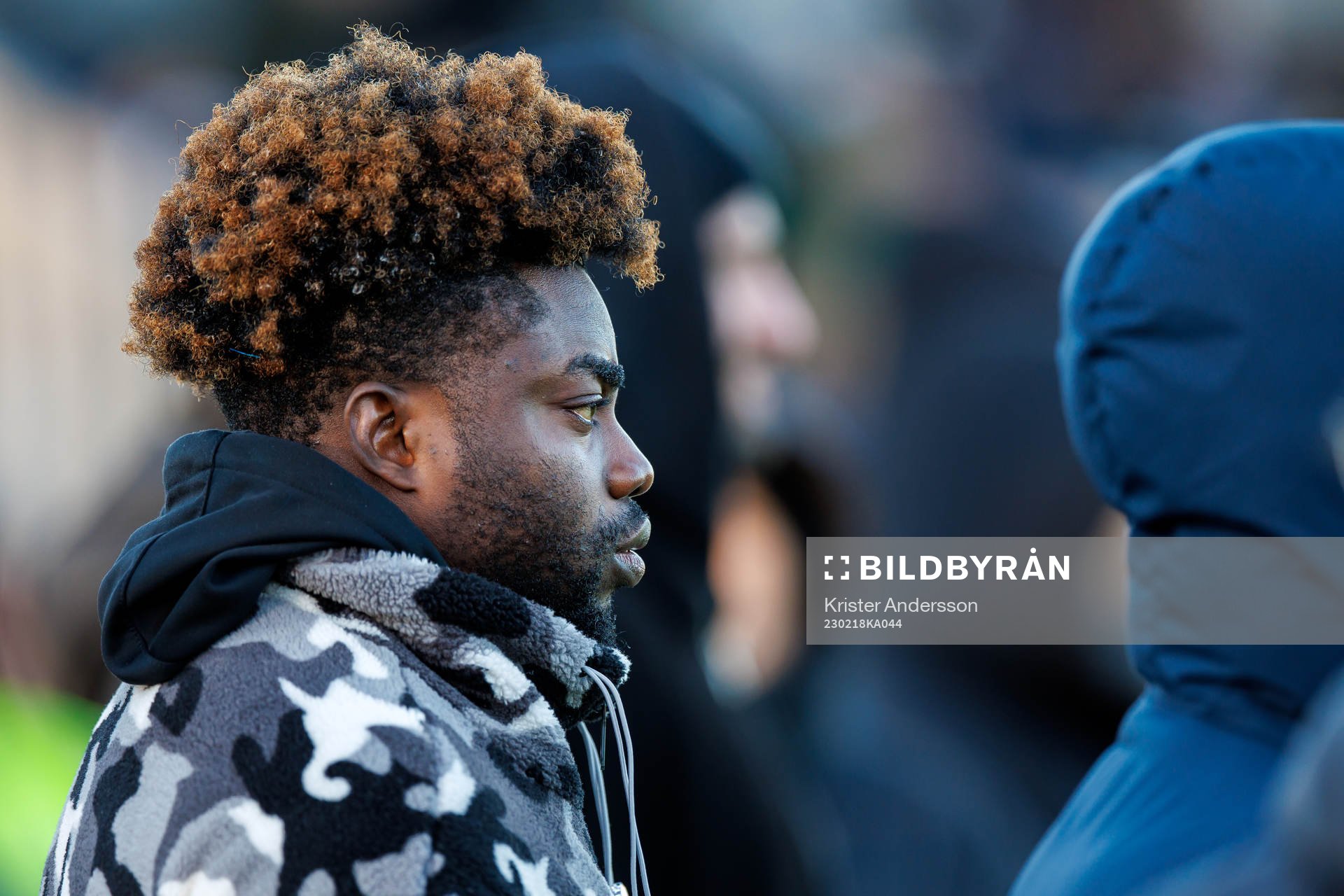 Varbergs Gideon Mensah på läktaren