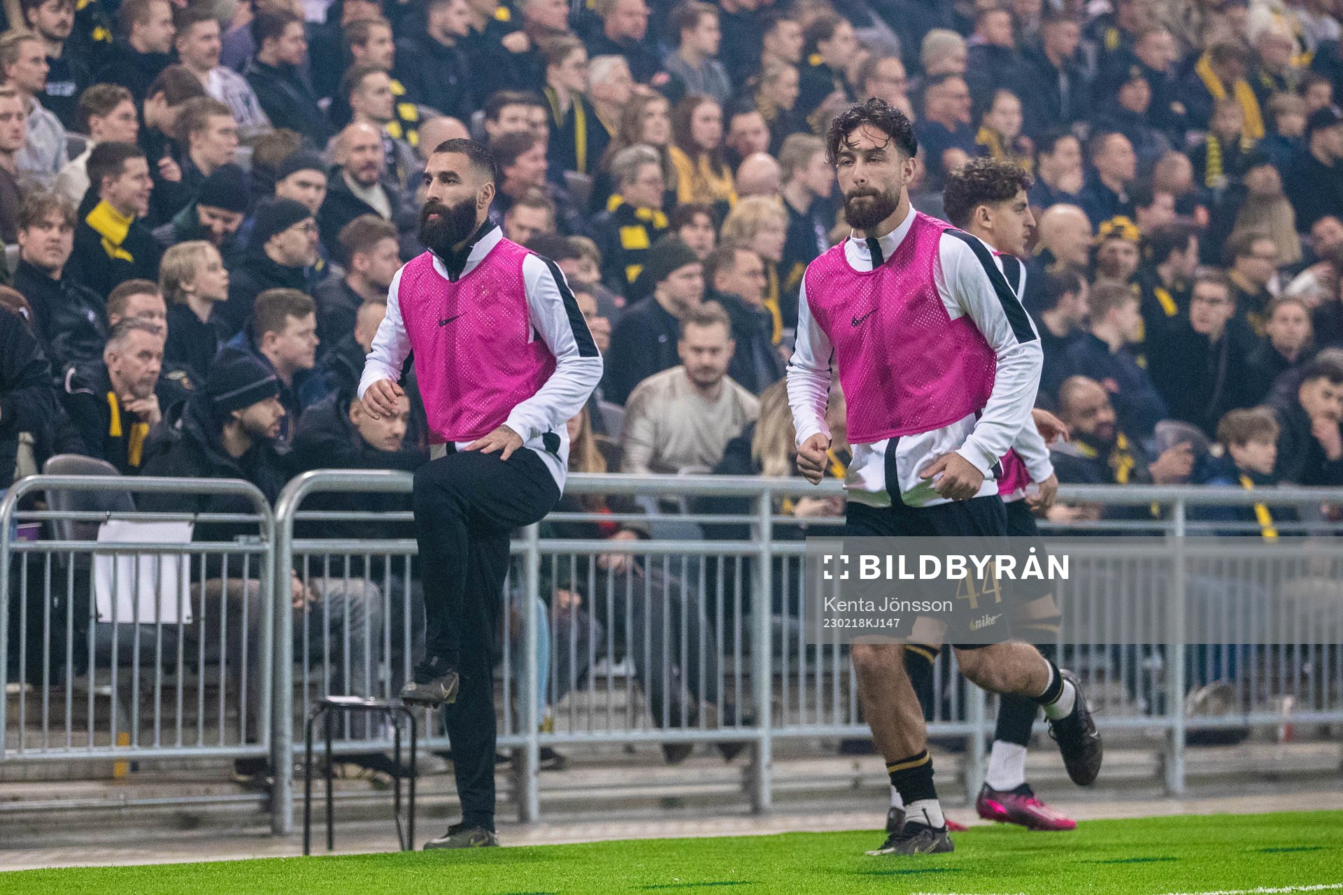 s Jimmy Durmaz och Elias Durmaz värmer upp