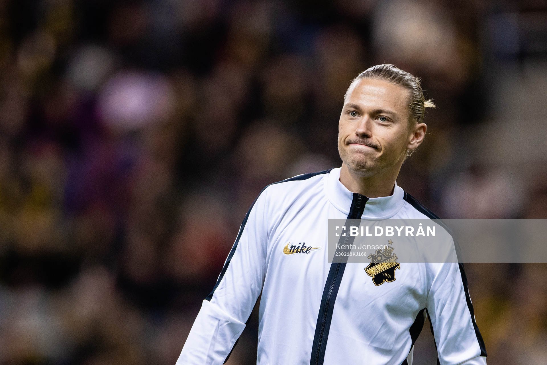 s Viktor Fischer